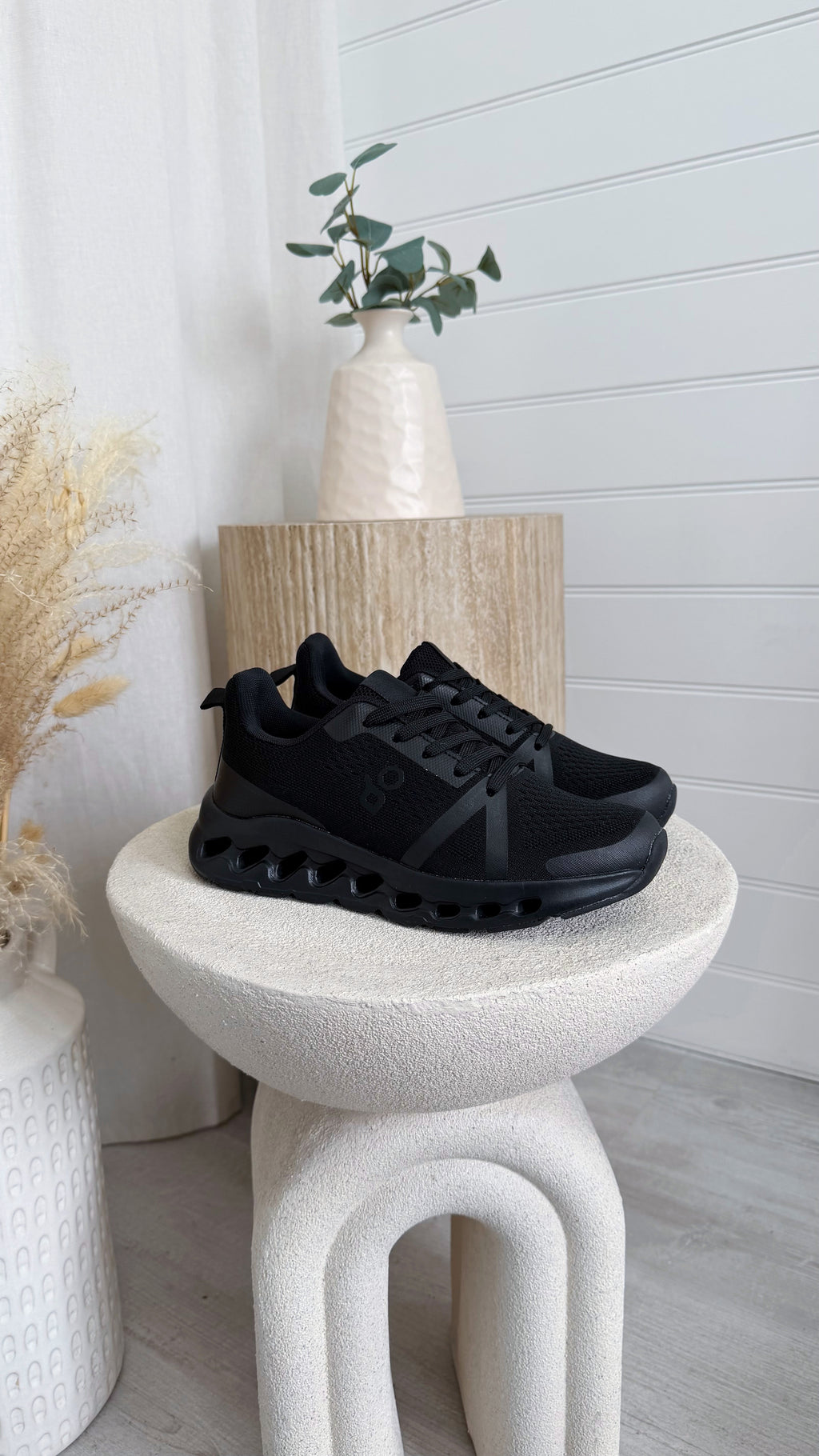 Foam Sole Running Trainers - BLACK