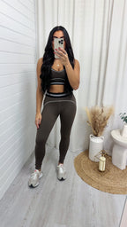 Piped Trim Sports Bra and Leggings Gym Set - BROWN