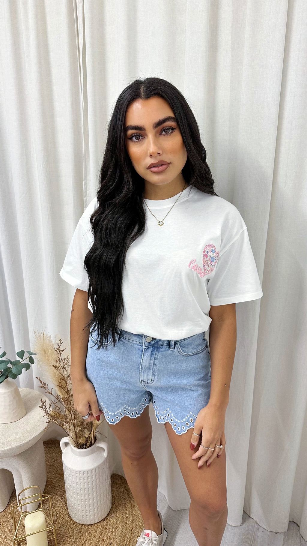 Broderie Anglaise Hem Denim Shorts - BLUE