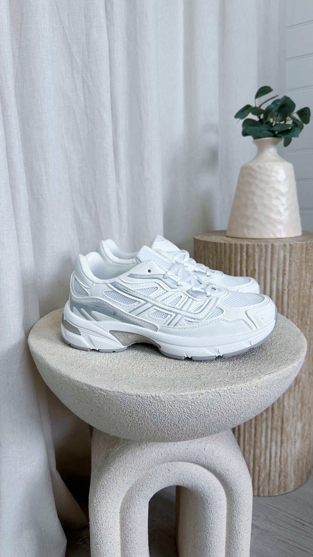 Suede Mesh Insert Trainers - WHITE