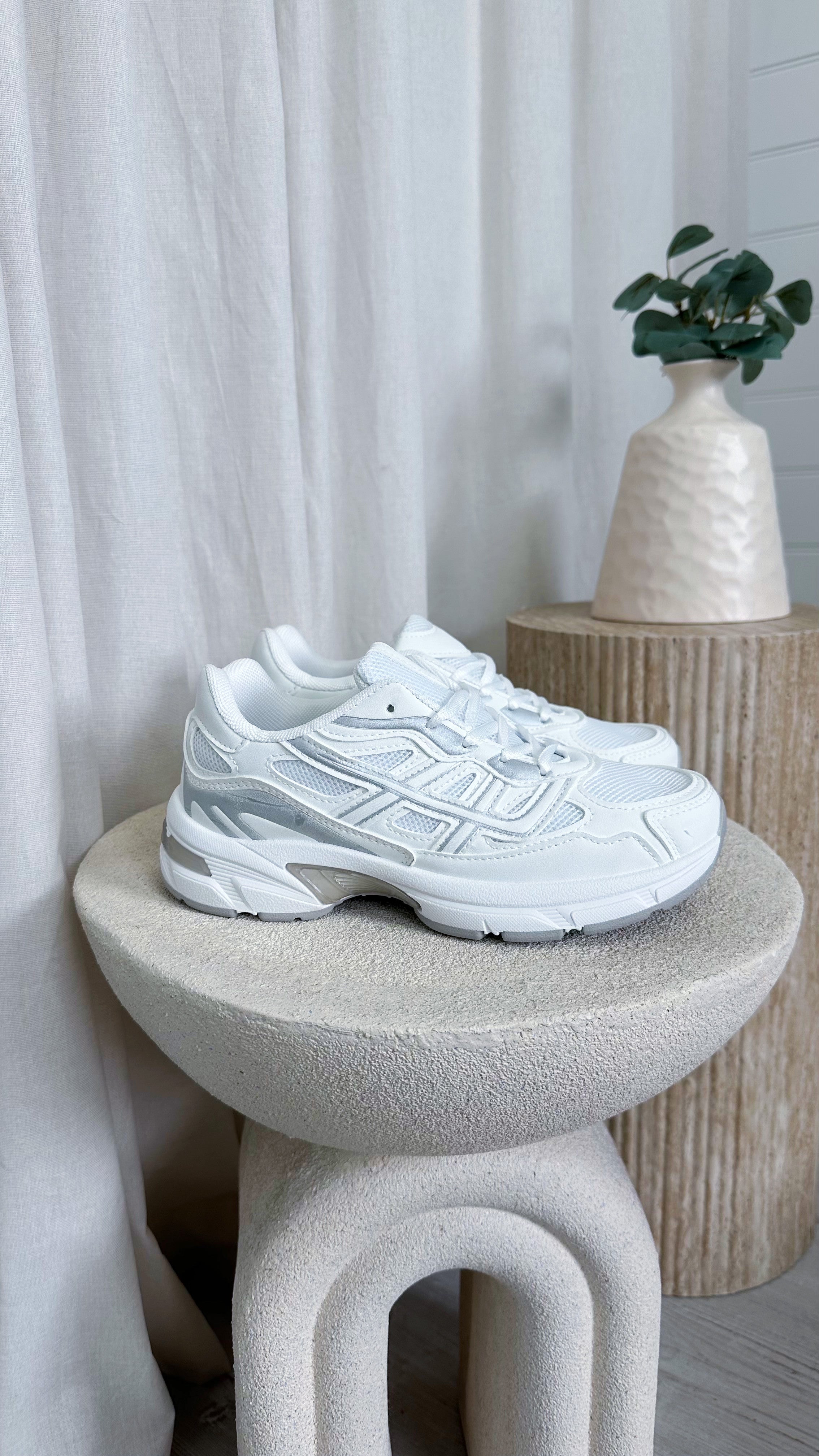 Suede Mesh Insert Trainers - WHITE