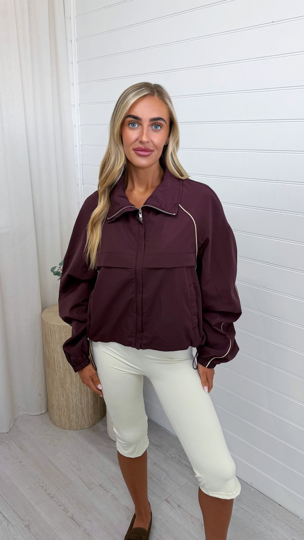 Contrast Trim Windbreaker Jacket - WINE