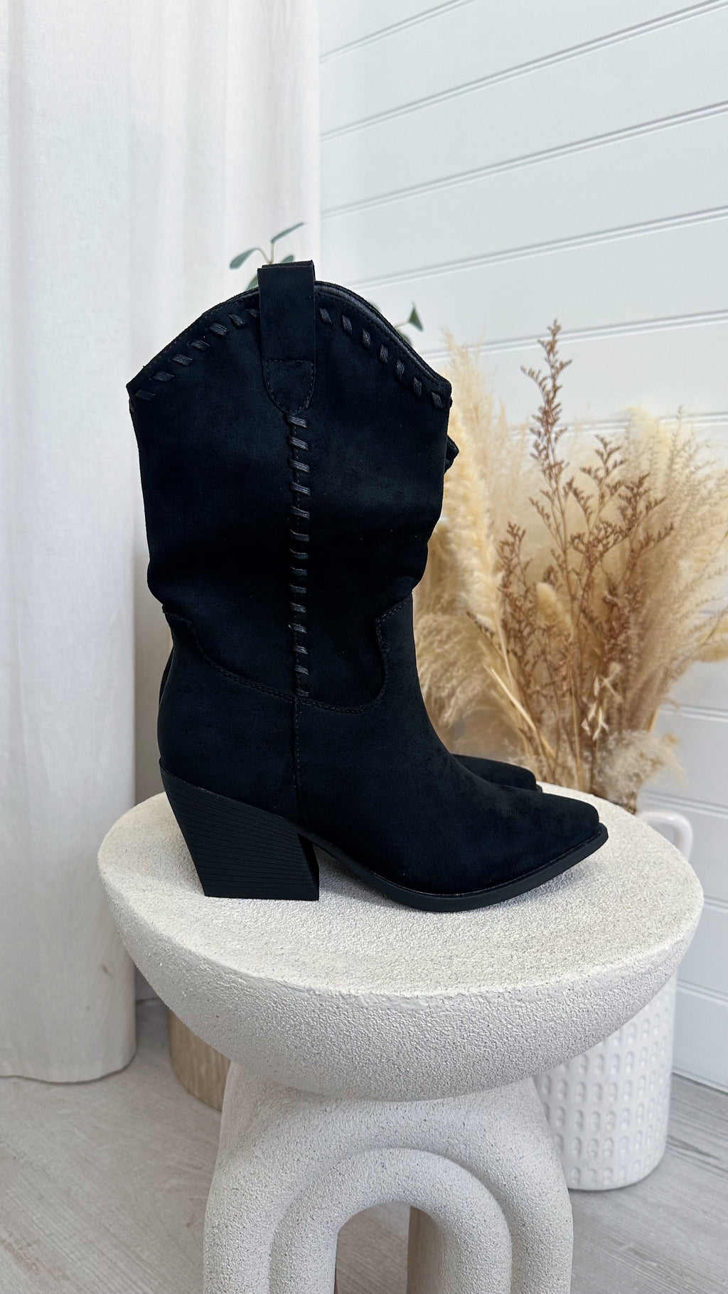 Knee-High Western Heeled Boots - BLACK