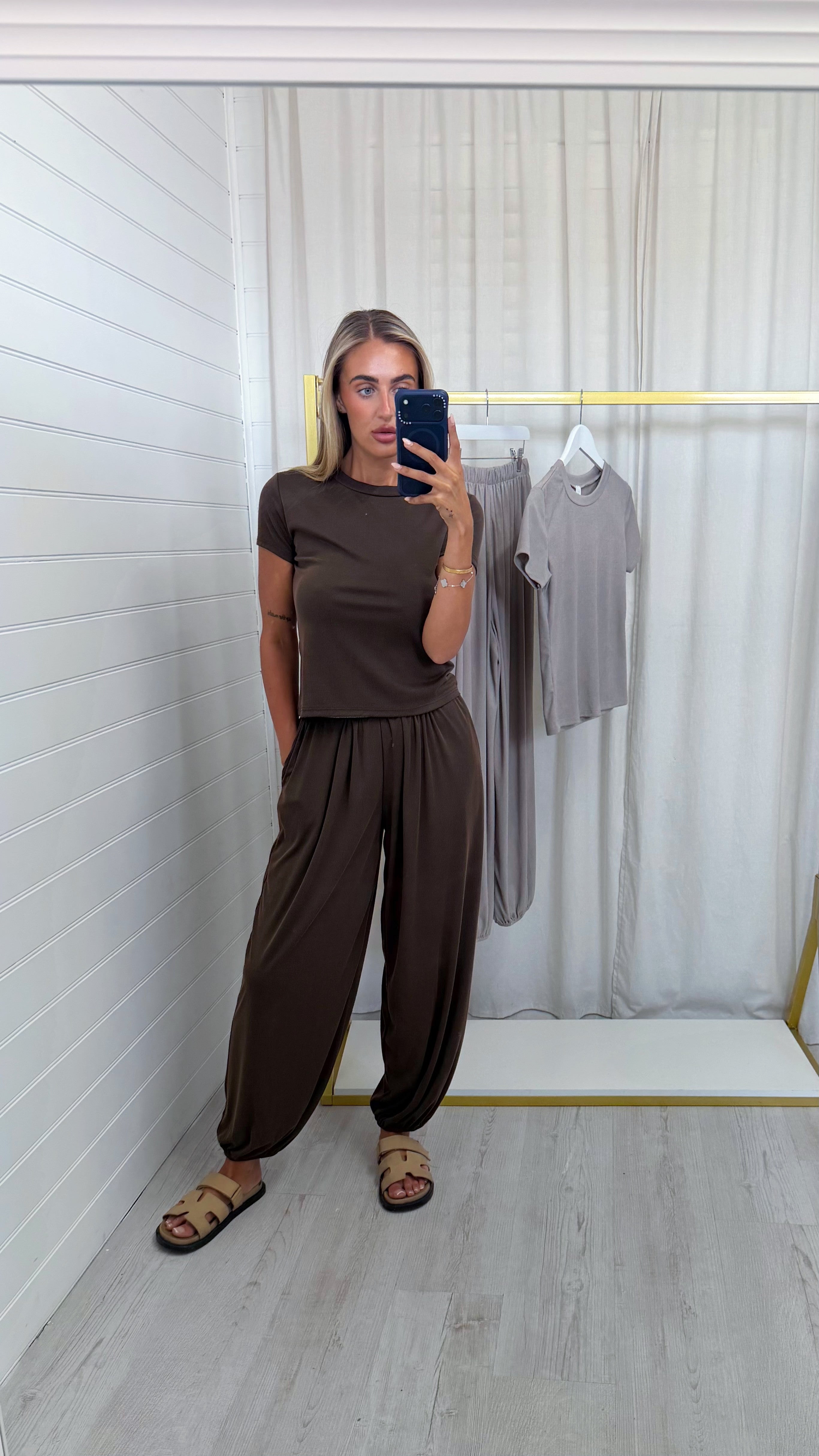 Fine Rib T-Shirt and Balloon Trousers Co-Ord - BROWN