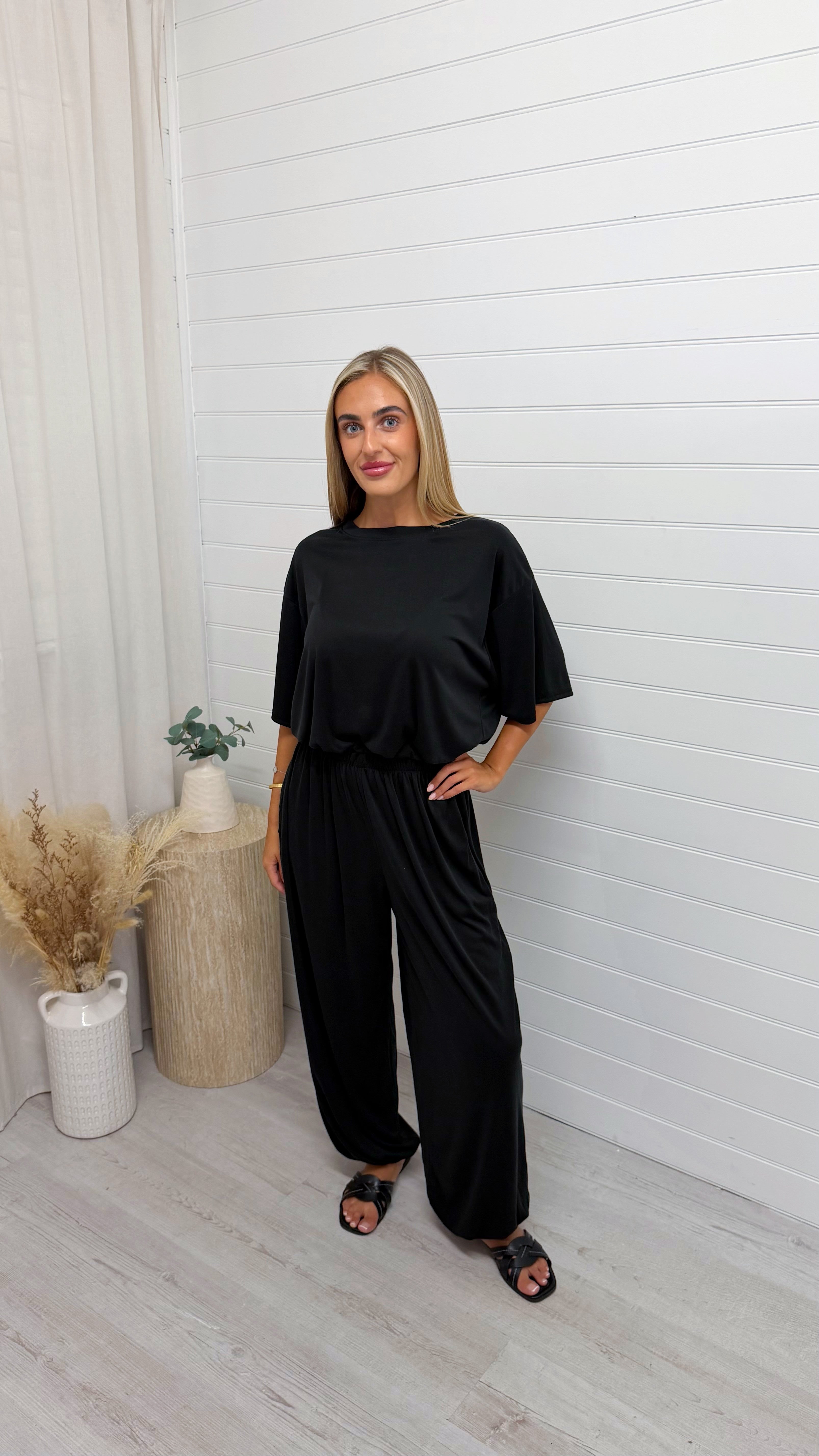 Gathered T-Shirt and Balloon Trousers Co-Ord - BLACK