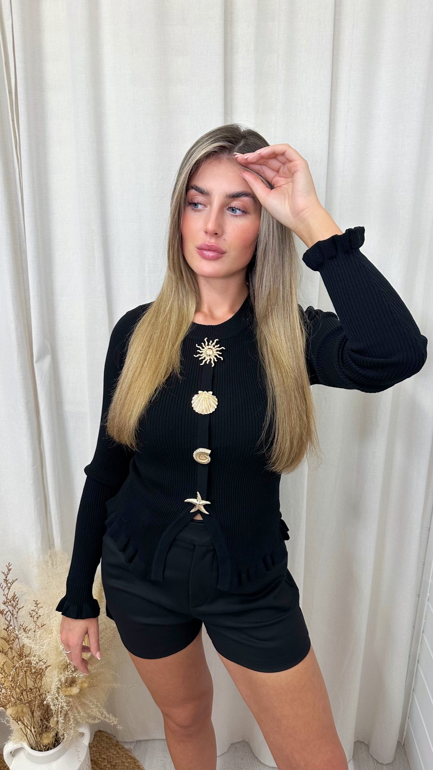 Seashell Button Long Sleeve Jumper - BLACK