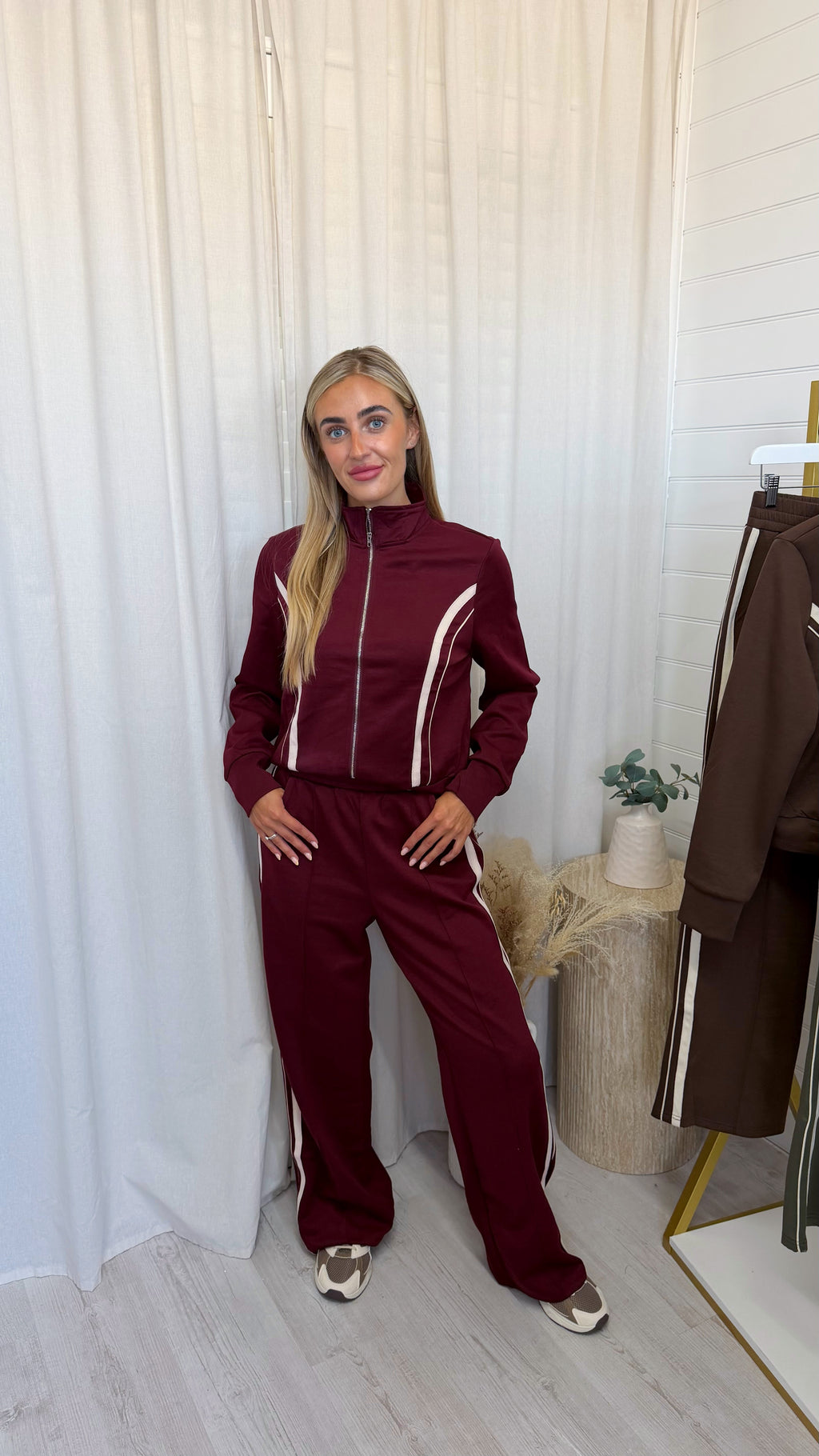 Contrast Stripe Jacket and Joggers Tracksuit - WINE