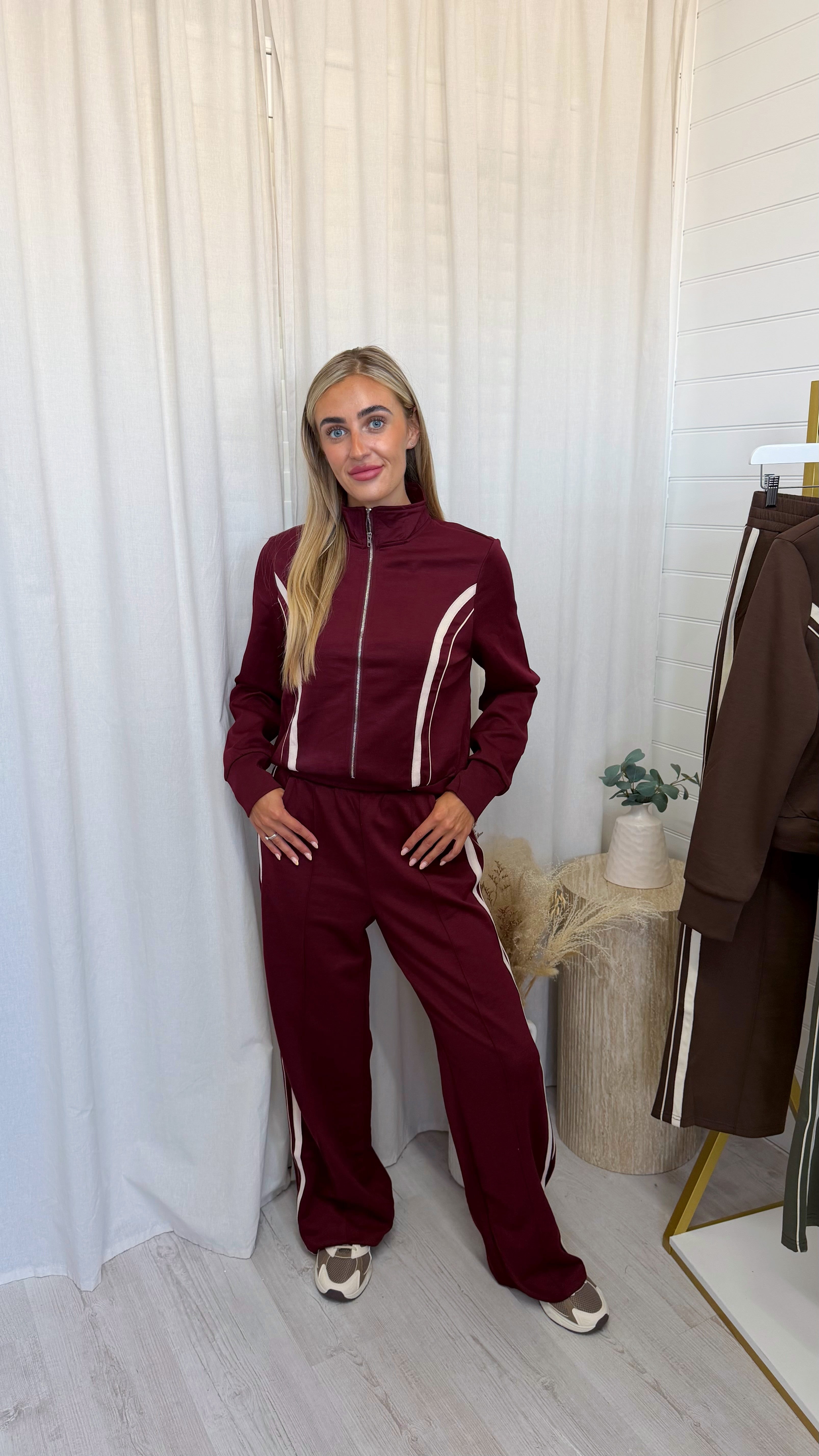 Contrast Stripe Jacket and Joggers Tracksuit - WINE