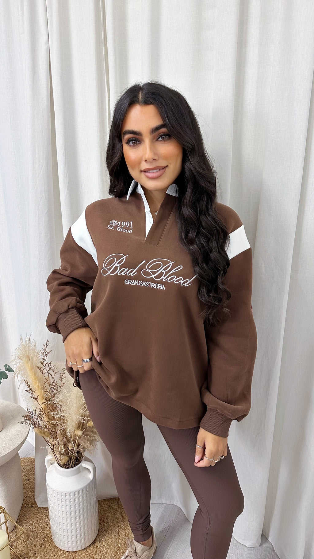 'Bad Blood' Embroidered Slogan Collared Sweatshirt - BROWN