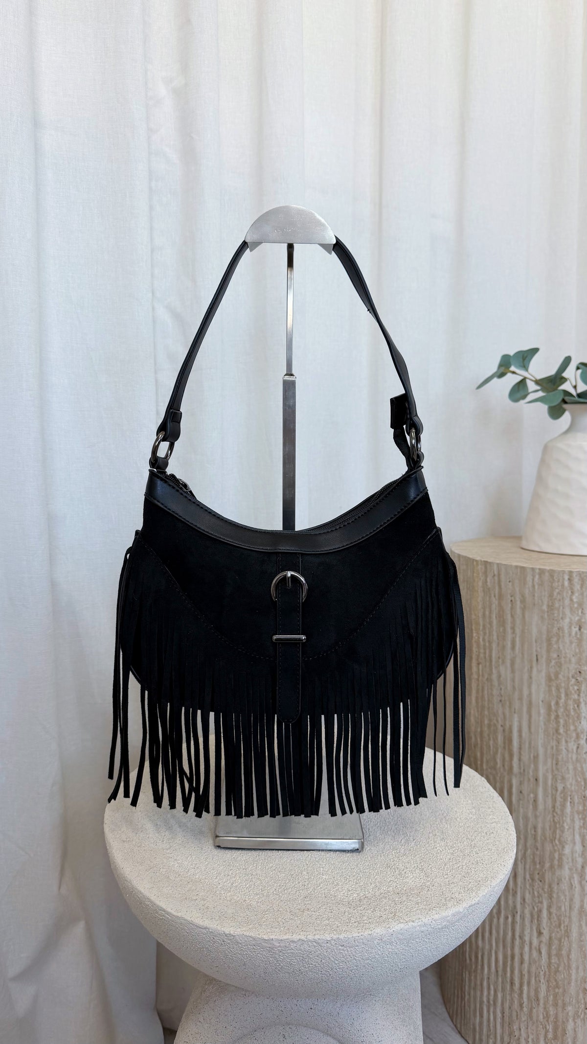 Suede Fringe Shoulder Bag - BLACK