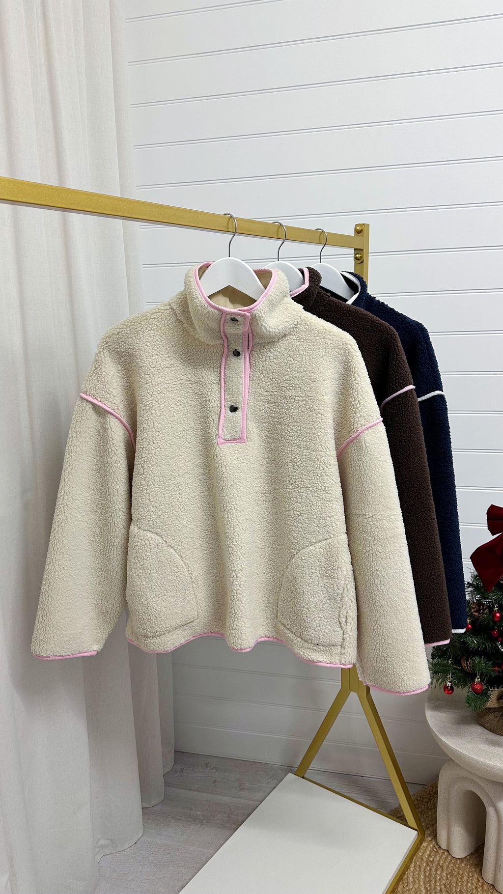 Borg Contrast Seam Sweatshirt - CREAM/PINK