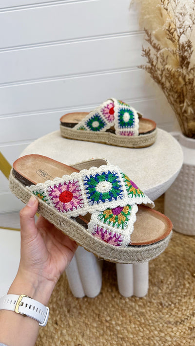 Crochet Flower Strap Chunky Sliders - WHITE