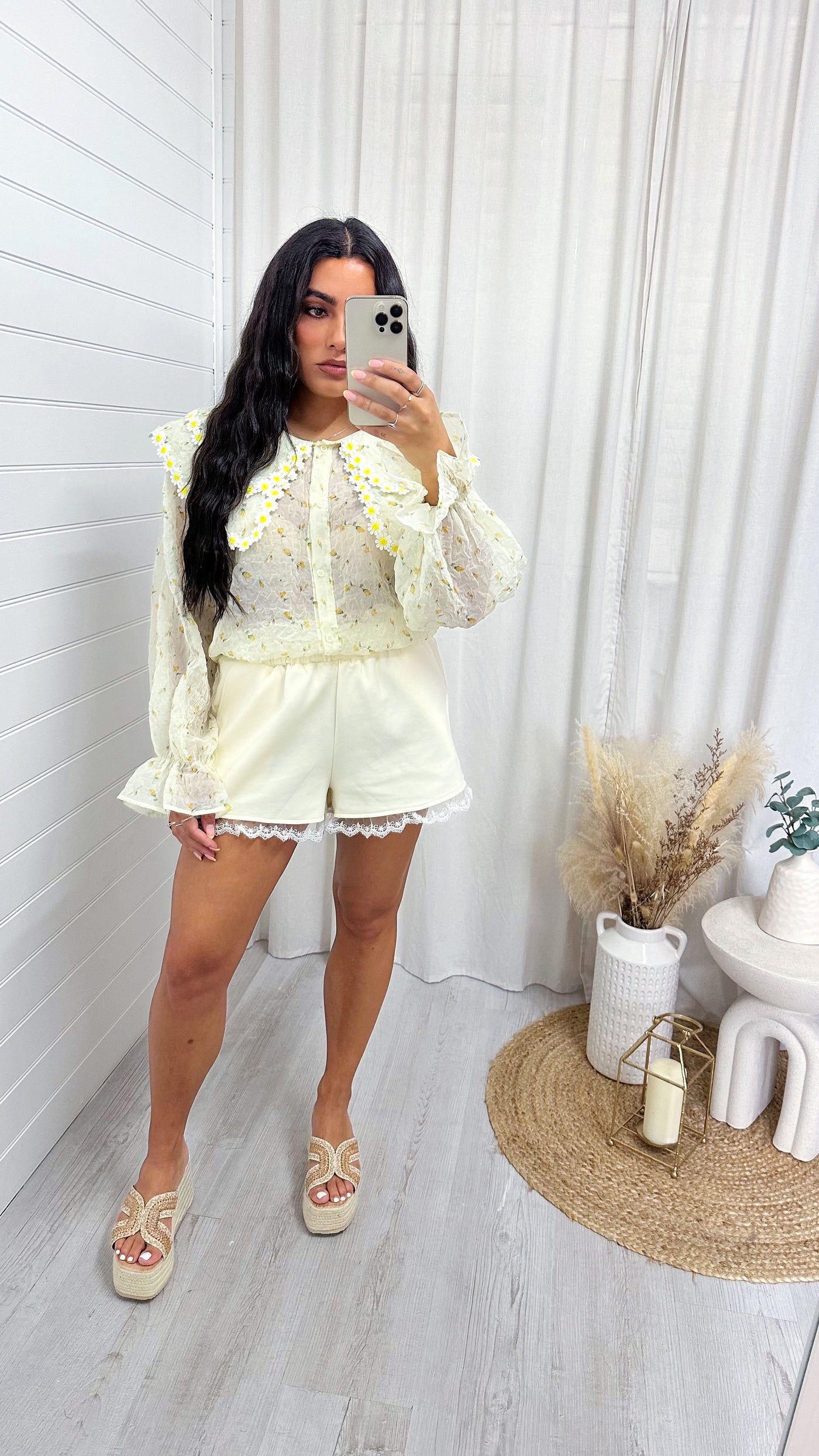 Daisy Collar Floral Sheer Blouse - LEMON