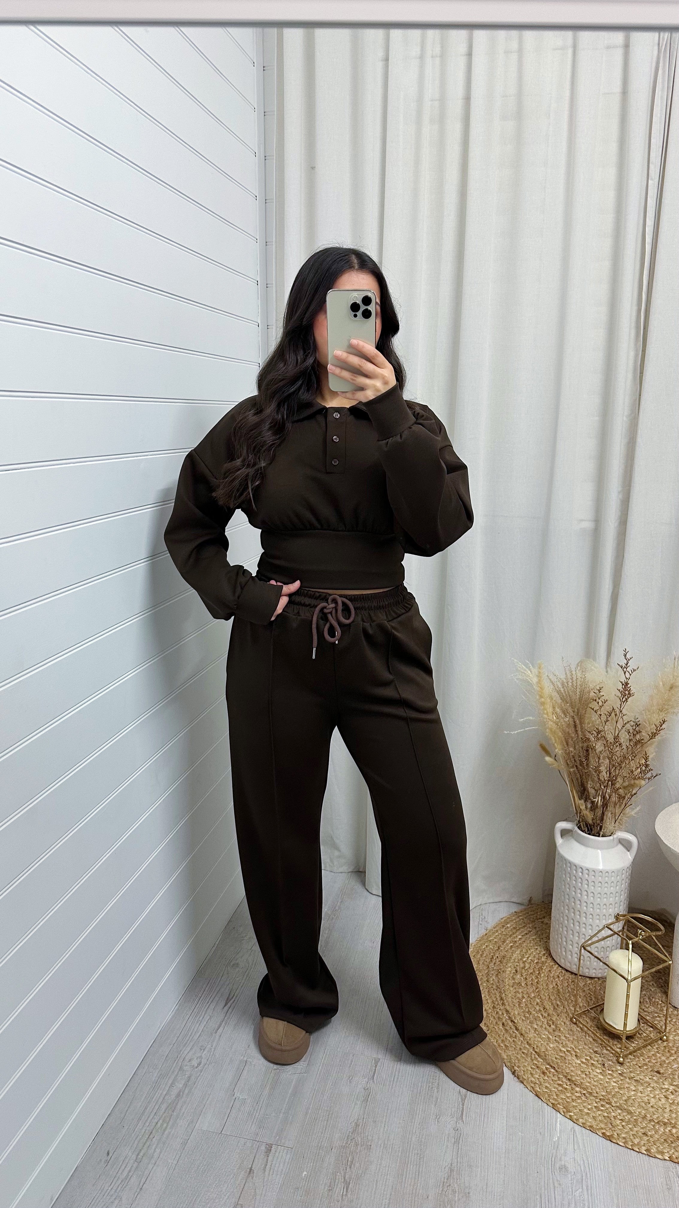 Cropped Shirt and Joggers Tracksuit - BROWN