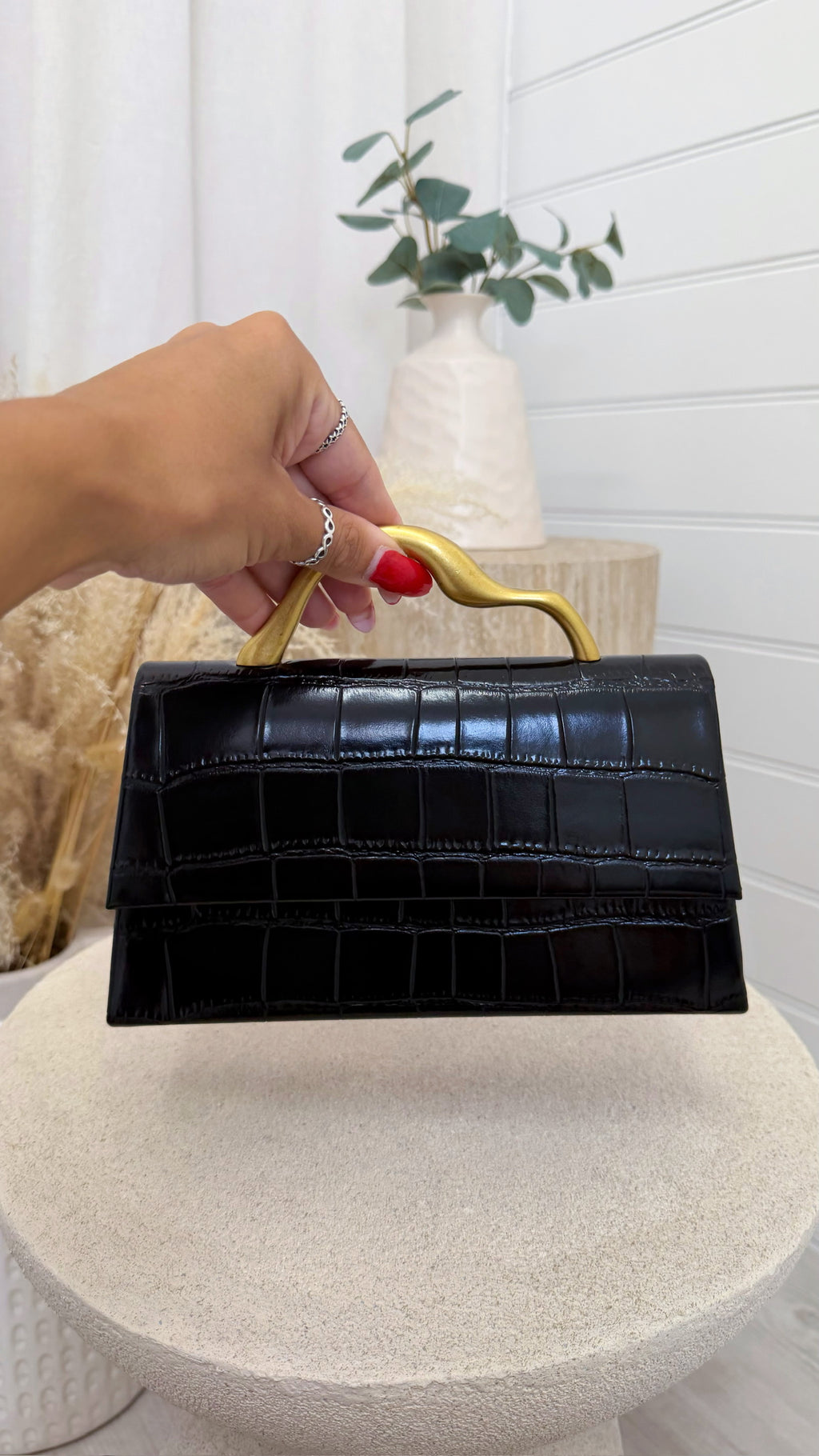 Crocodile Print Handbag - BLACK