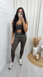 Piped Trim Sports Bra and Leggings Gym Set - BROWN