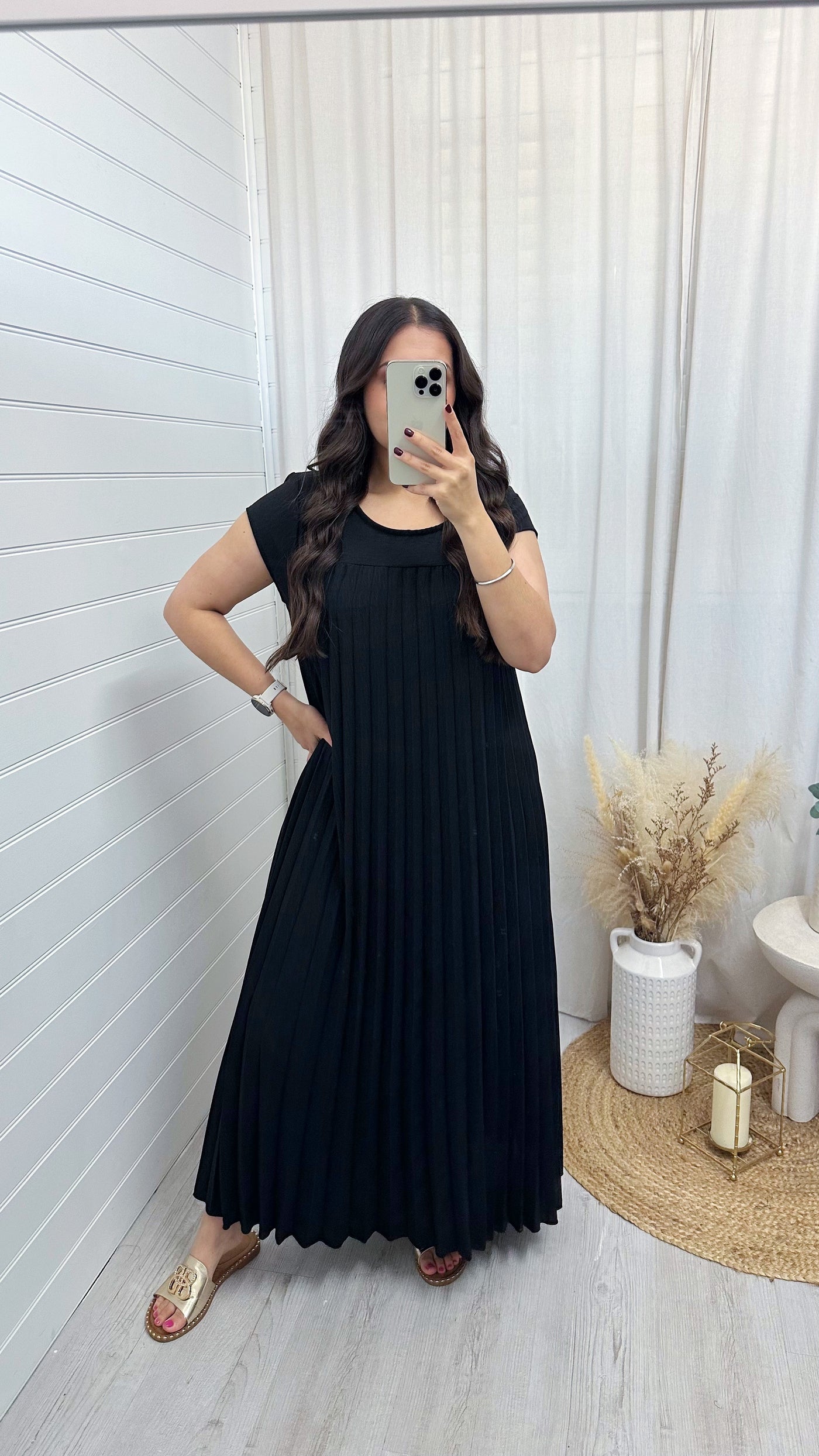 Pleated A Line Maxi Dress - BLACK