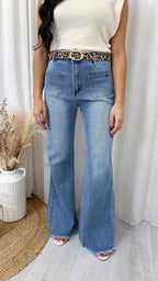 Raw Hem Flared Front Pocket Jeans - WASHED BLUE