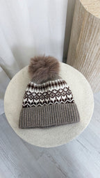 Knitted Bobble Hat - BROWN