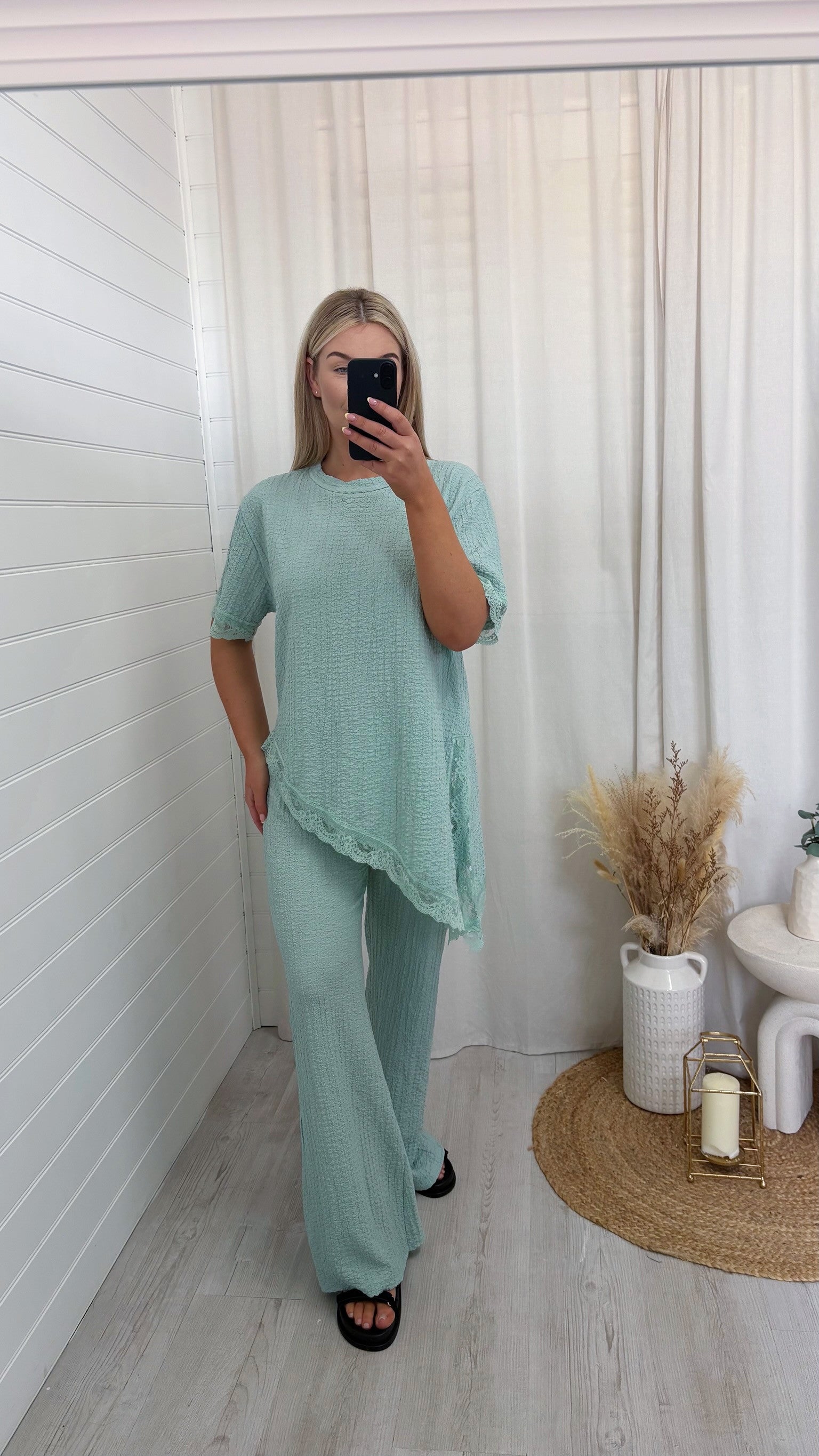 Lace Hem Asymmetric Co-Ord - MINT