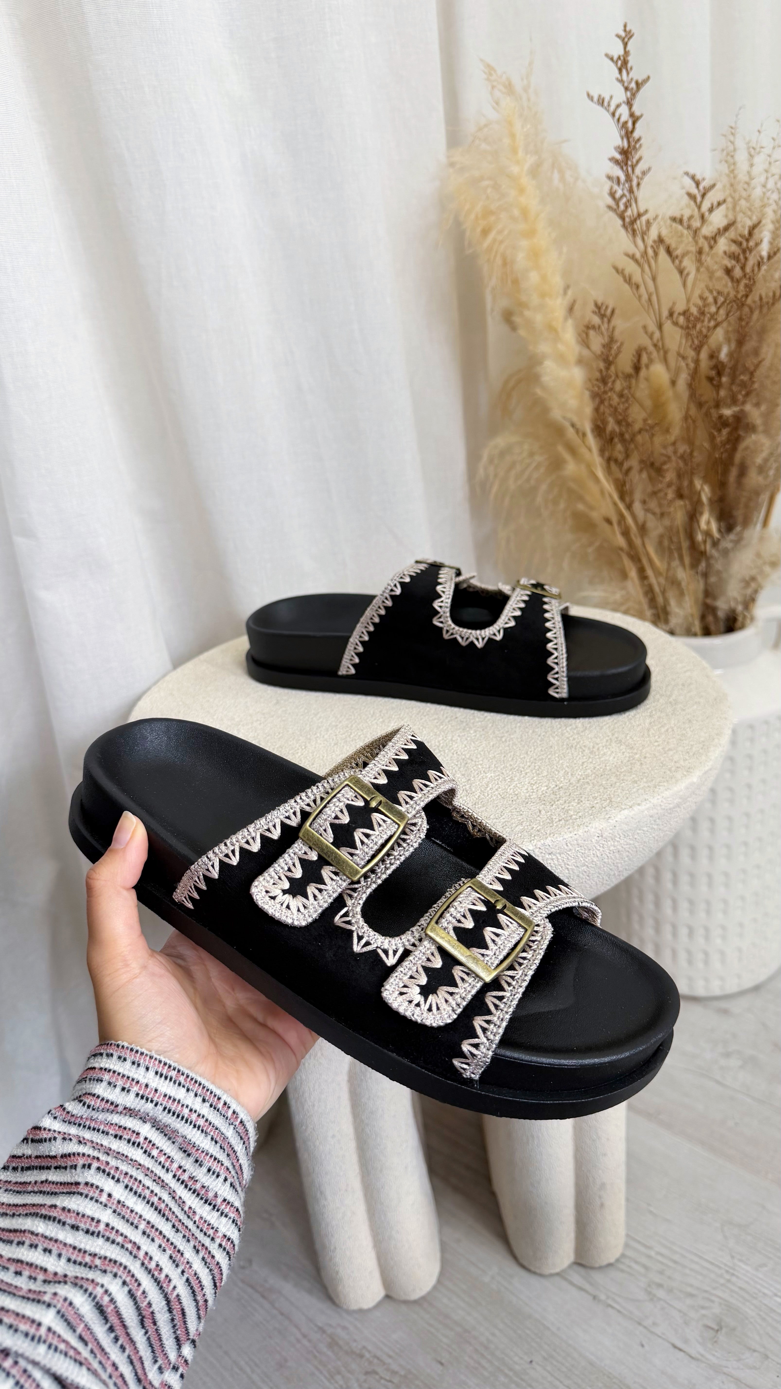 Stitch Trim Suede Sliders - BLACK