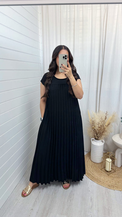 Pleated A Line Maxi Dress - BLACK