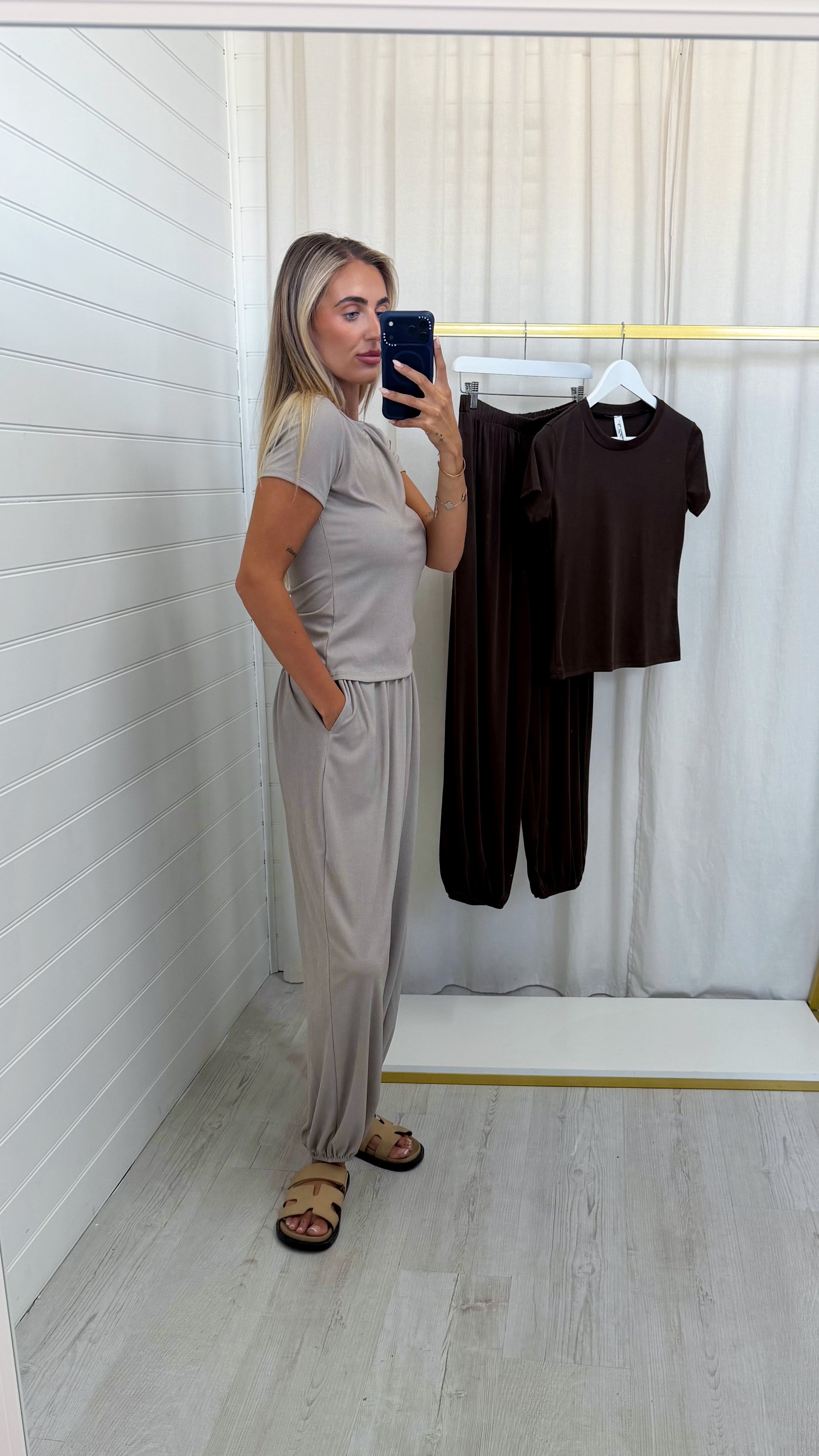 Fine Rib T-Shirt and Balloon Trousers Co-Ord - MOCHA