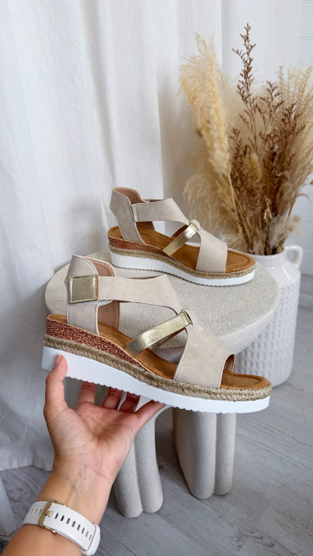 Suede Comfort Wedge Sandals - LIGHT BEIGE