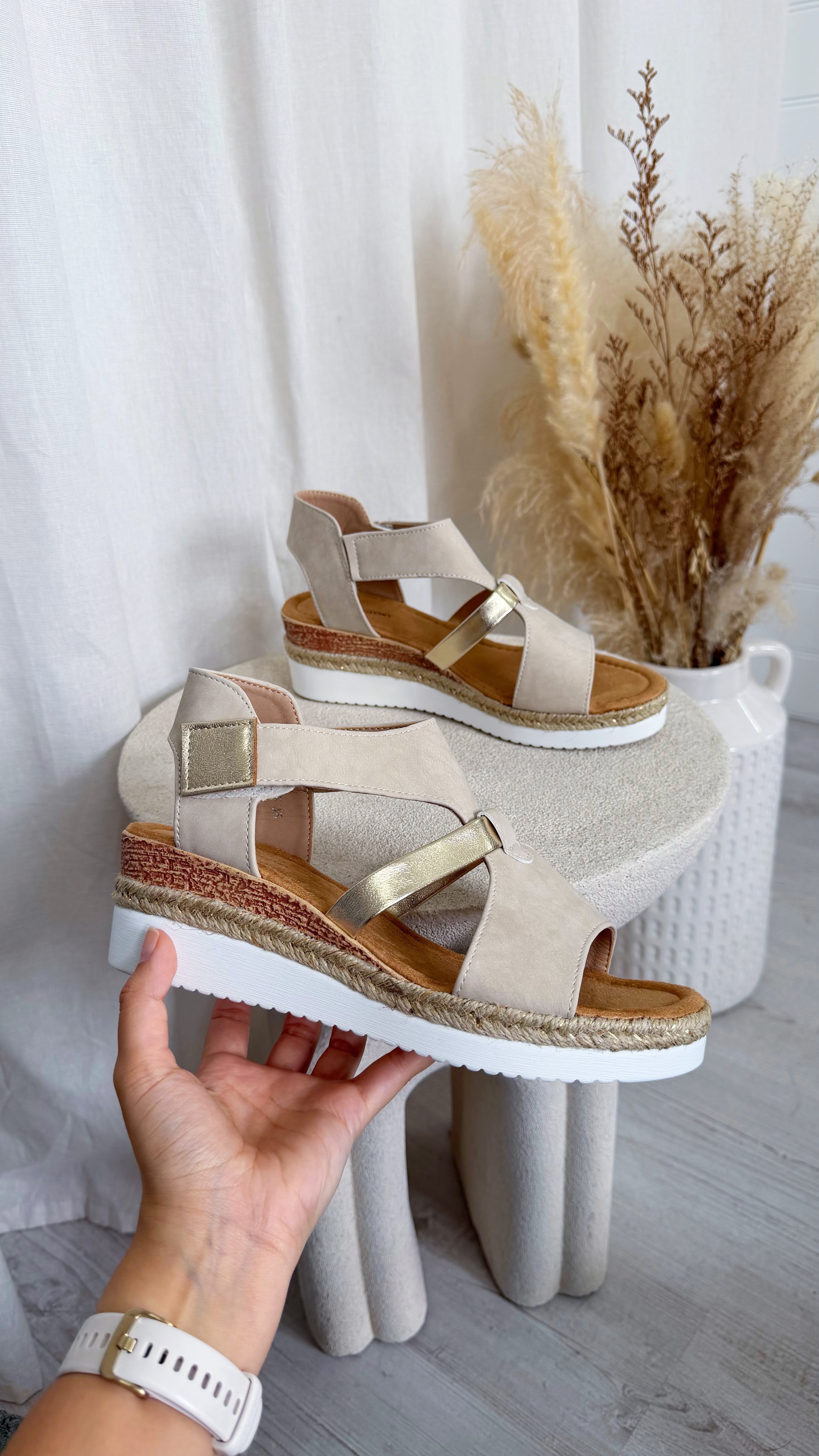 Suede Comfort Wedge Sandals - LIGHT BEIGE