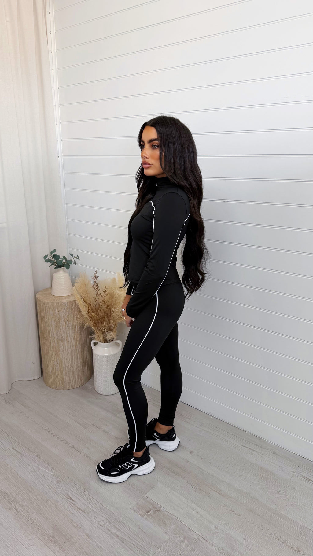 Piped Jacket and Leggings Activewear Set - BLACK