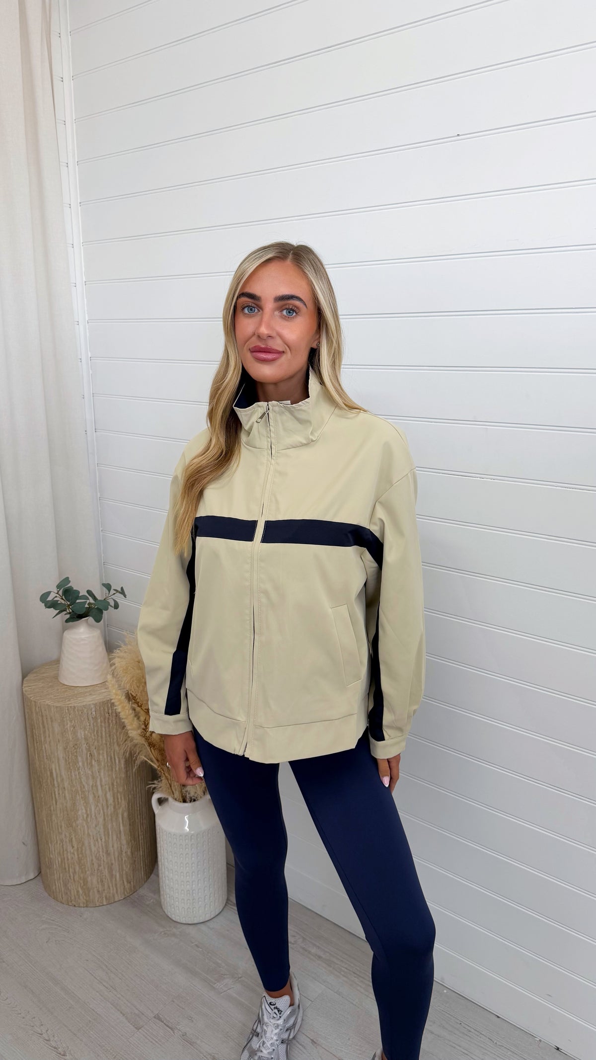 Vintage Track Jacket - BEIGE/NAVY