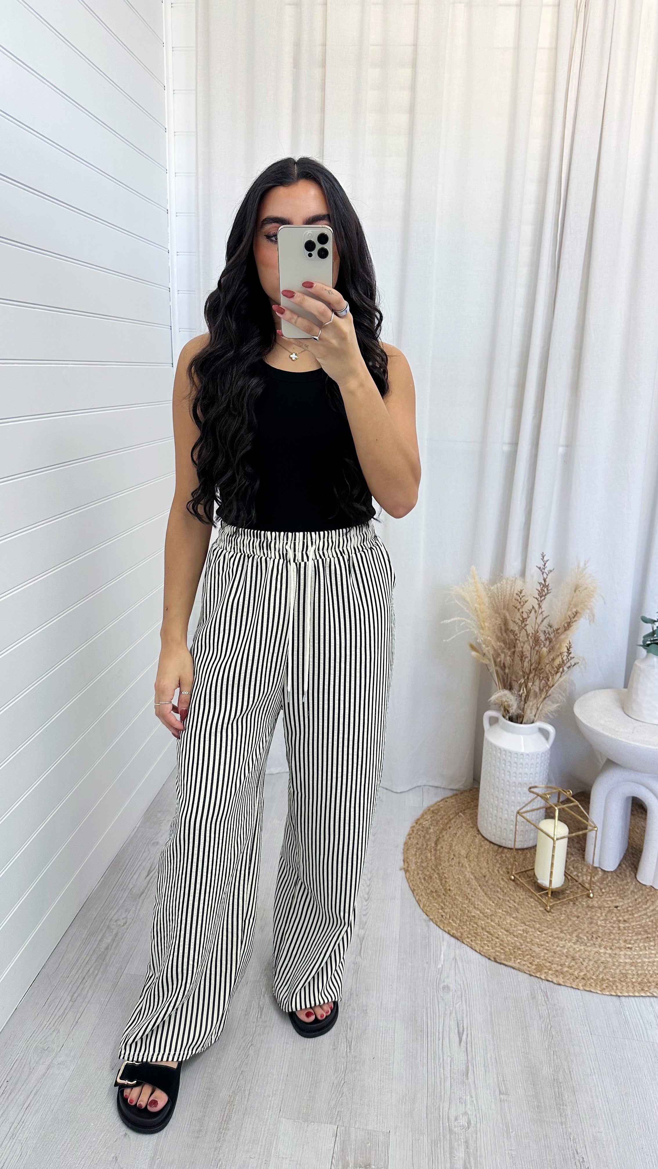 Relaxed Pinstripe Trousers - BLACK – Altoria