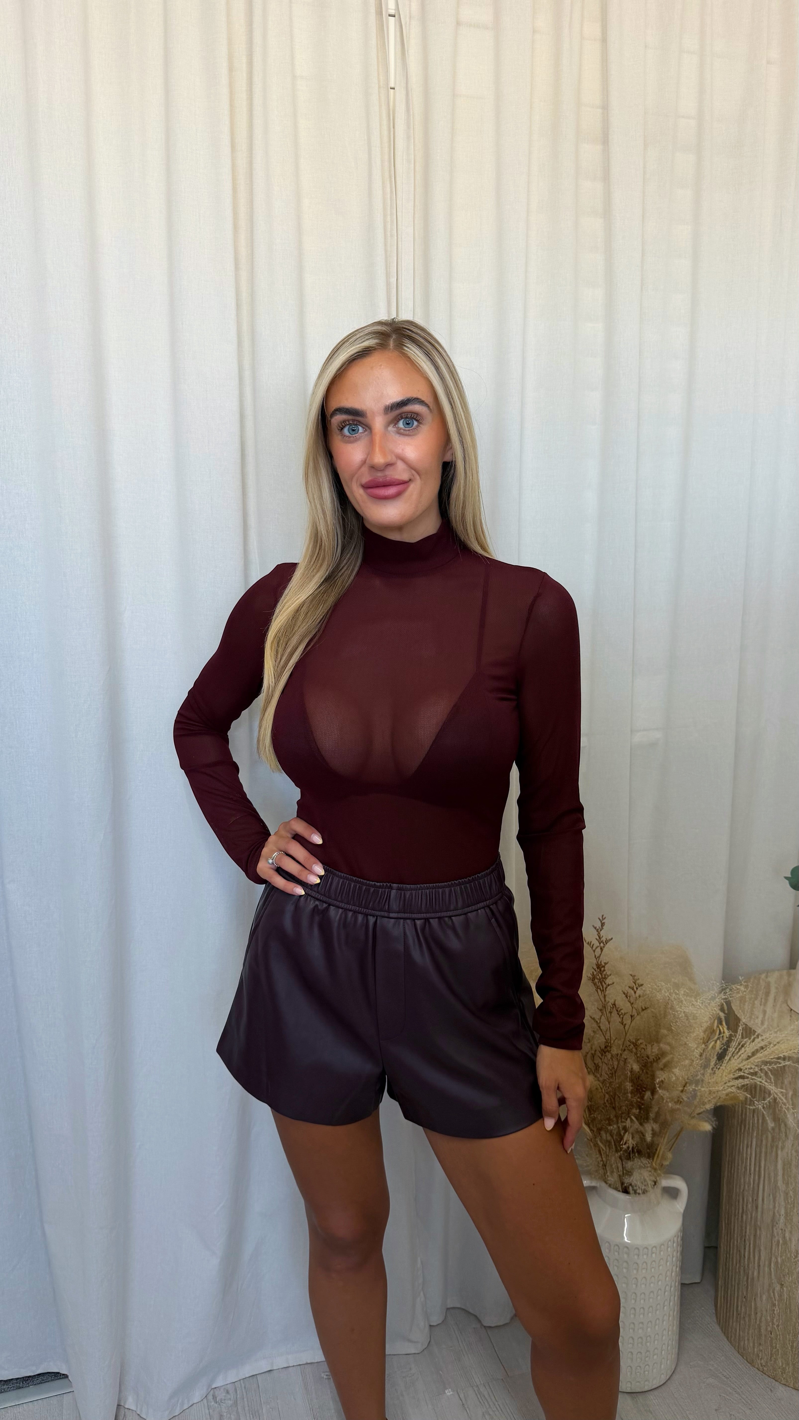 Relaxed Leather Shorts - BURGUNDY