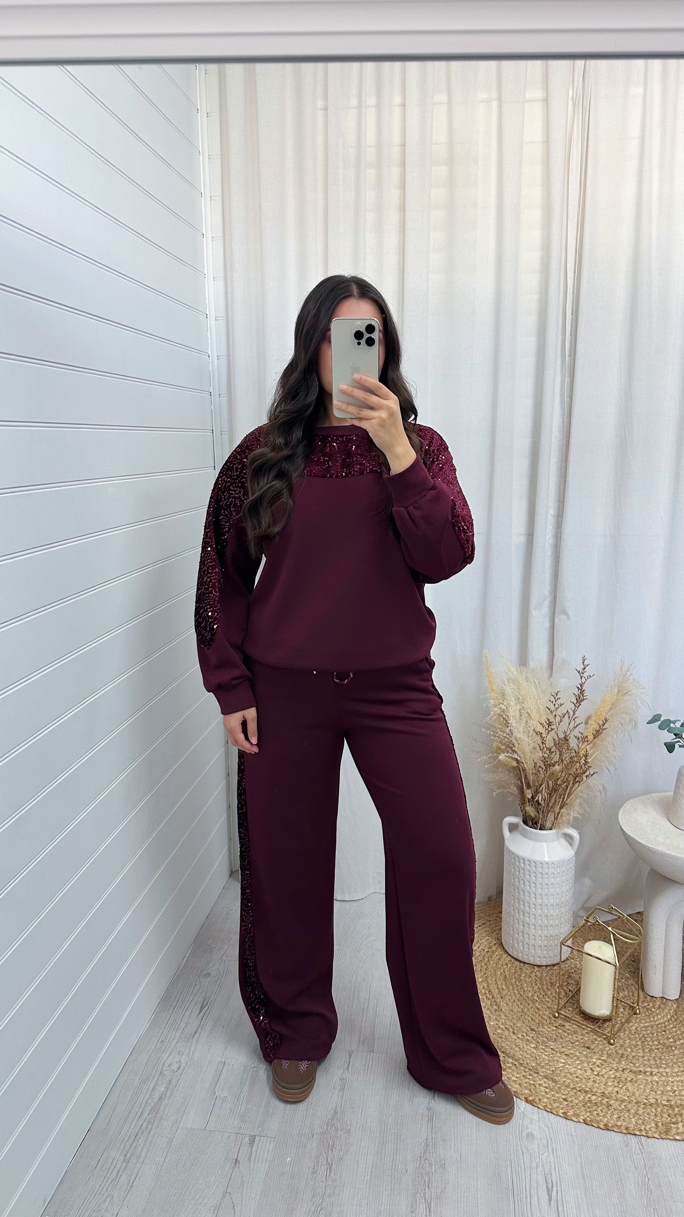 Sequin Sleeve Sweatshirt and Joggers Tracksuit - BURGUNDY