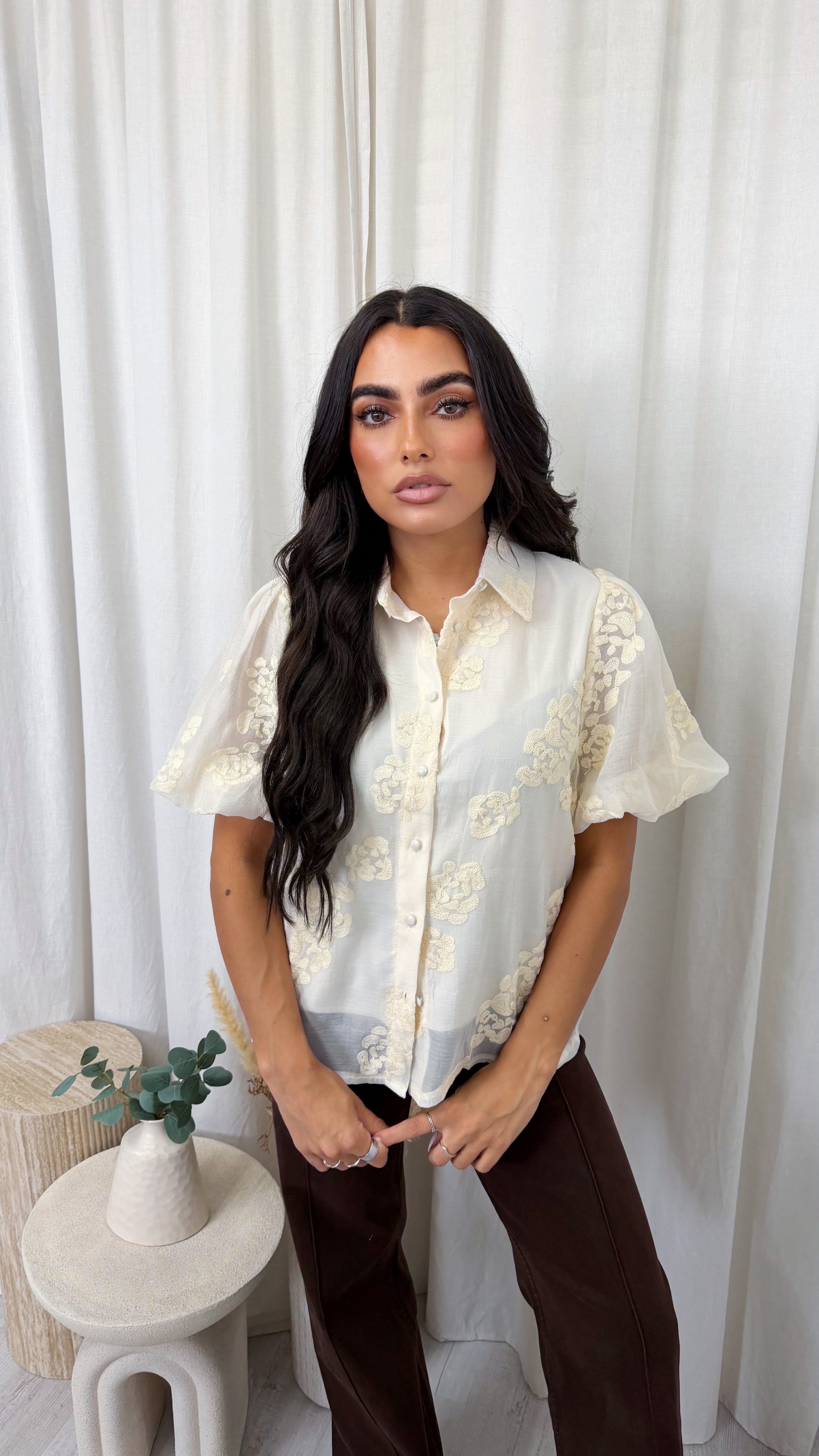 Flower Applique Balloon Sleeve Shirt - CREAM