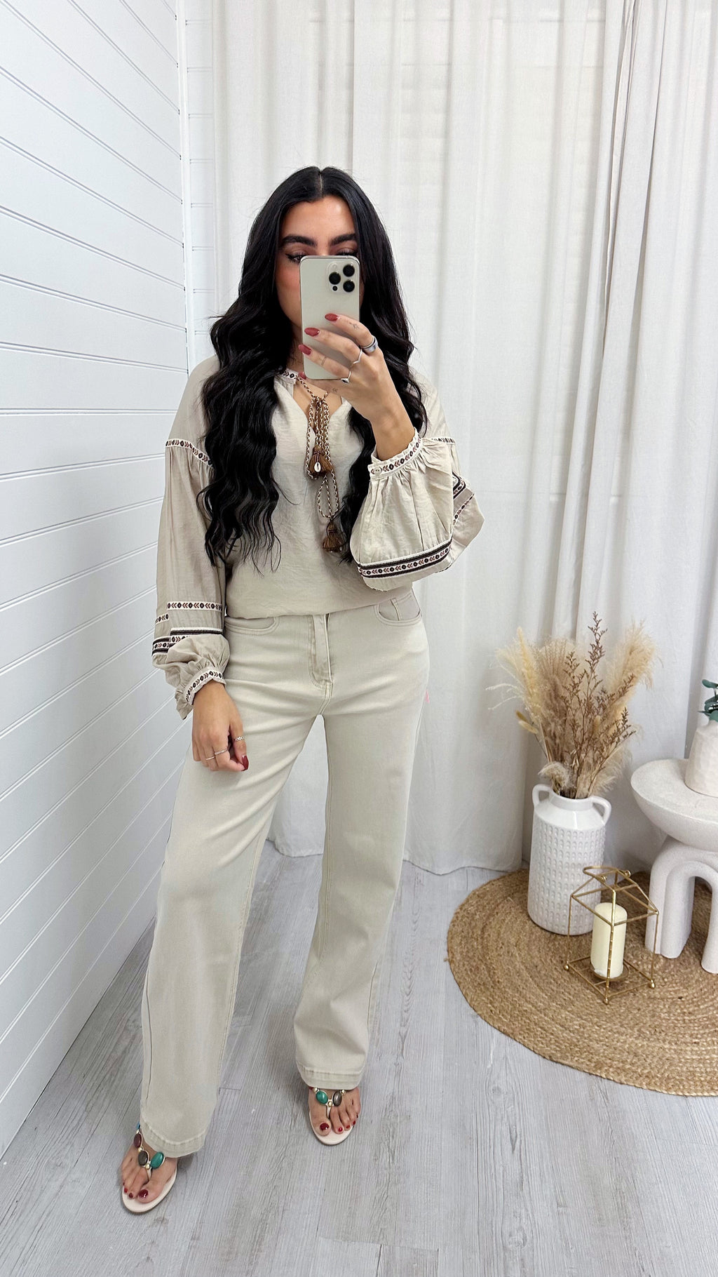 Straight Leg High Waisted Jeans - BEIGE