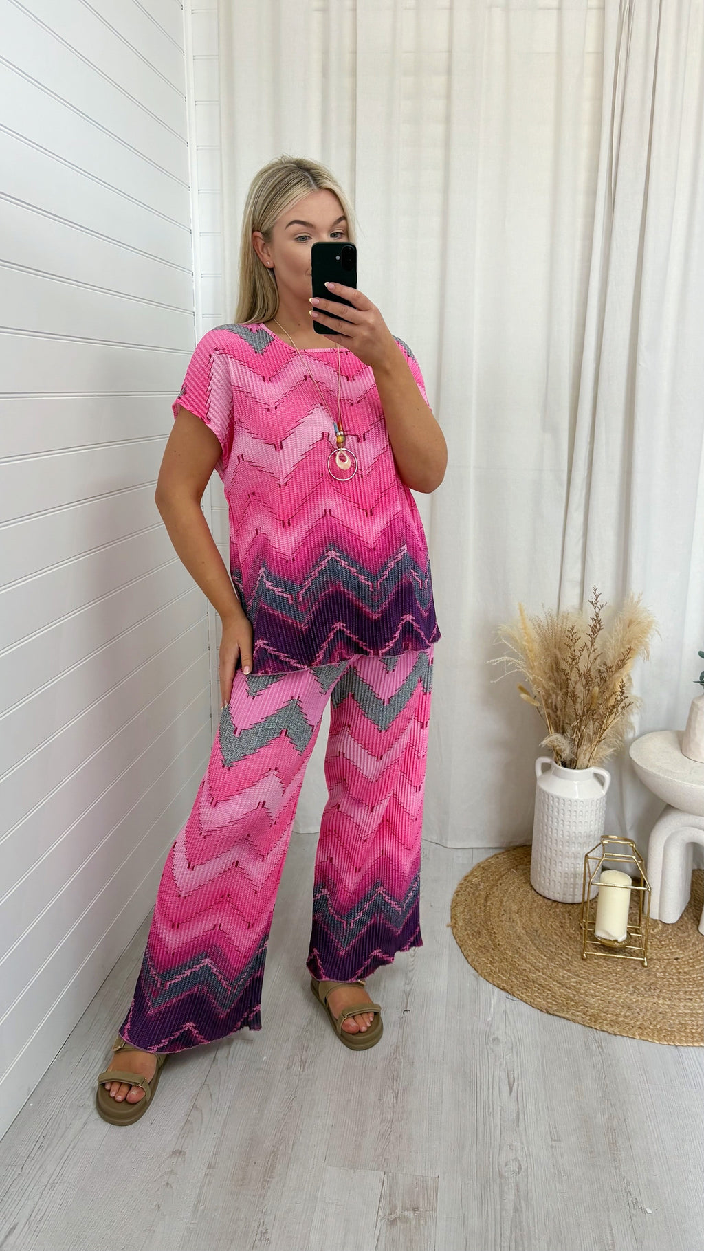 Zig Zag Pleated Top and Trousers Co-Ord - PINK