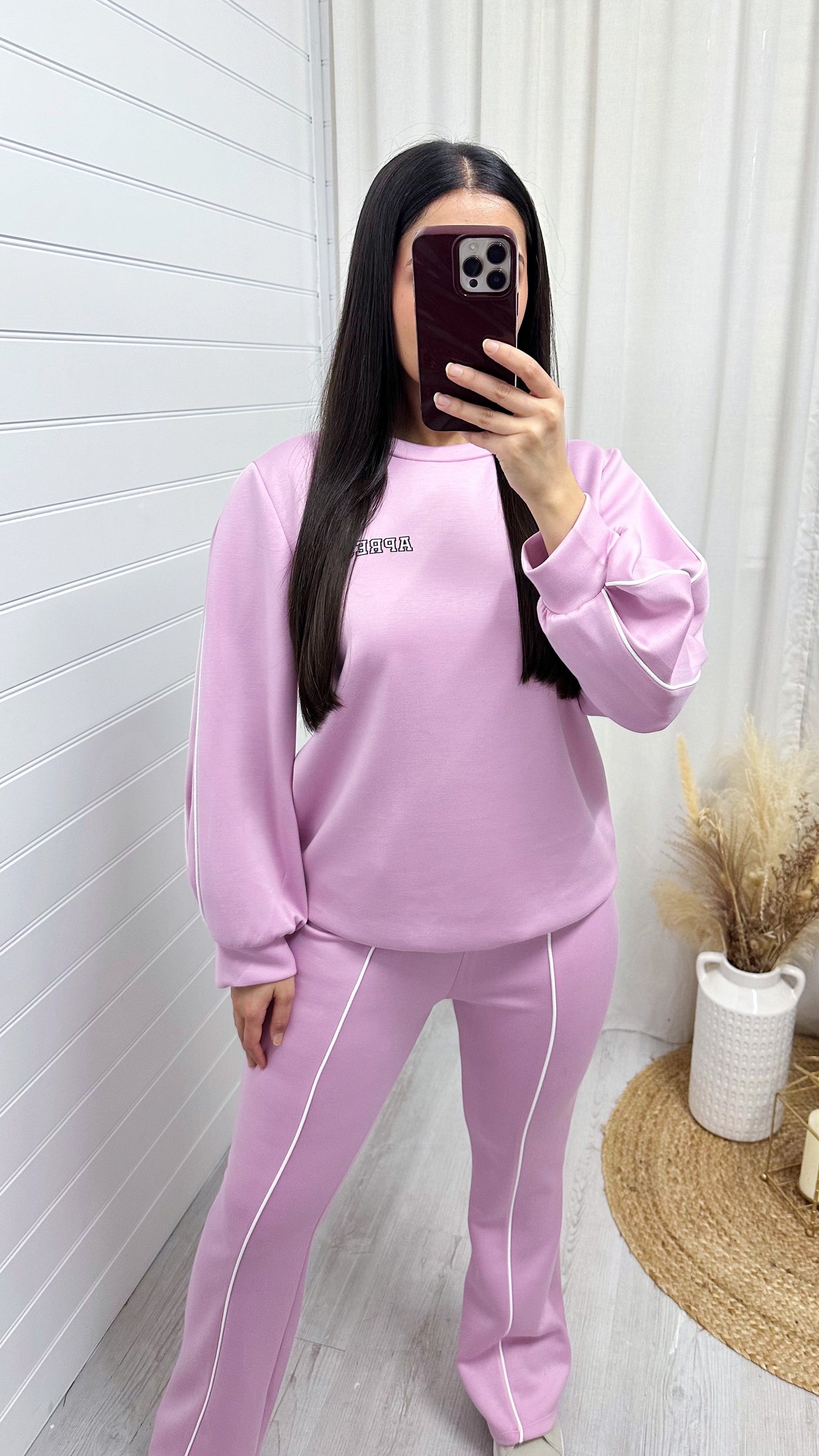 APRES SKI Sweatshirt and Flare Trousers Co-Ord - LILAC