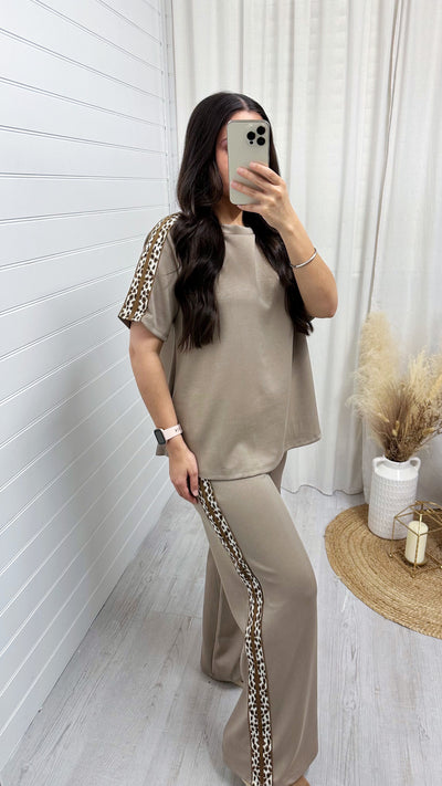 Leopard Trim Plain T-Shirt and Joggers Co-Ord - MOCHA