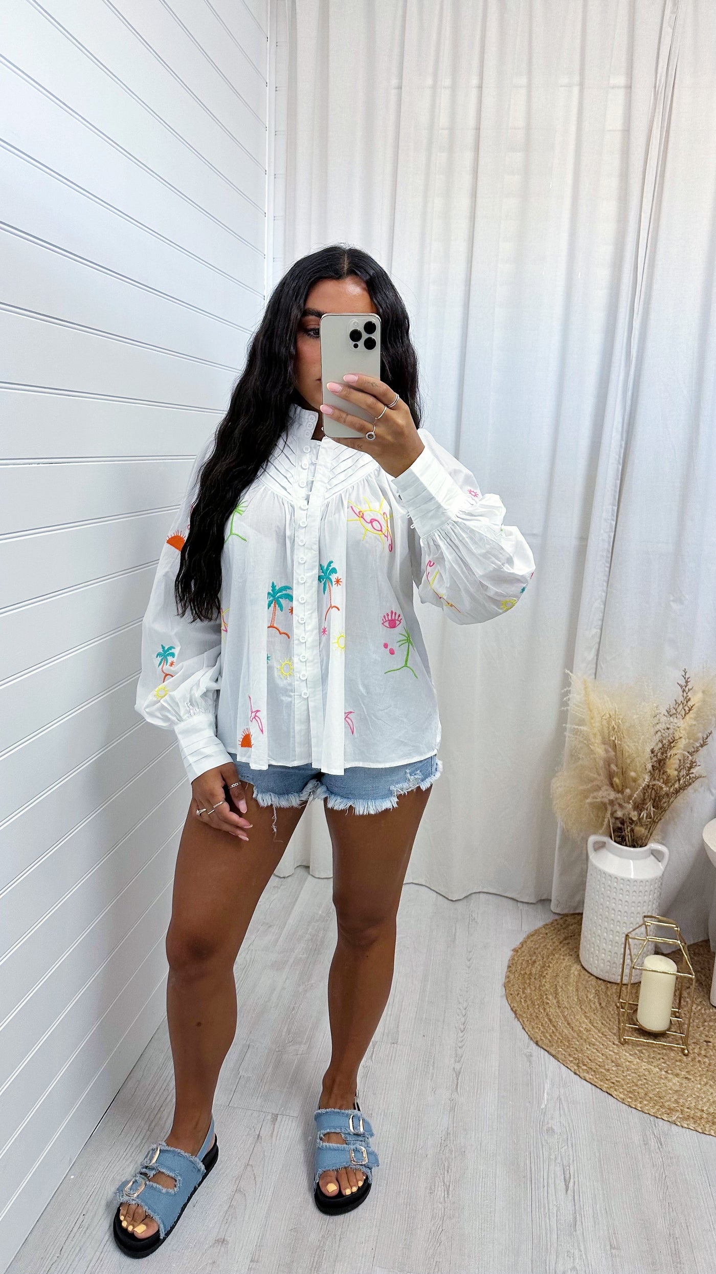 Palm Tree Embroidered Shirt - WHITE