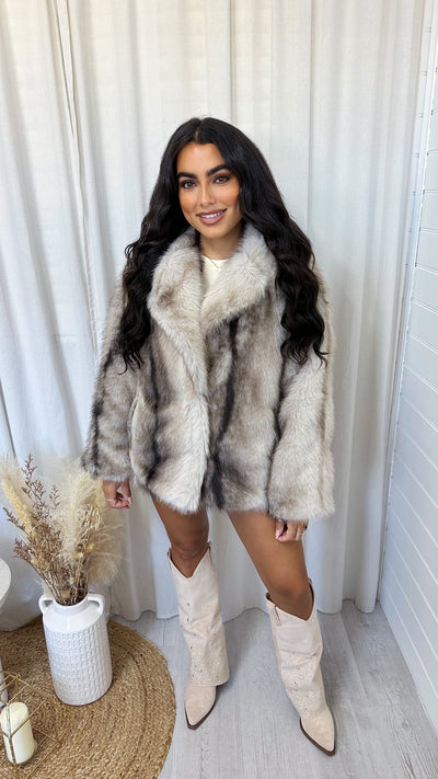Two Tone Faux Fur Jacket - BEIGE