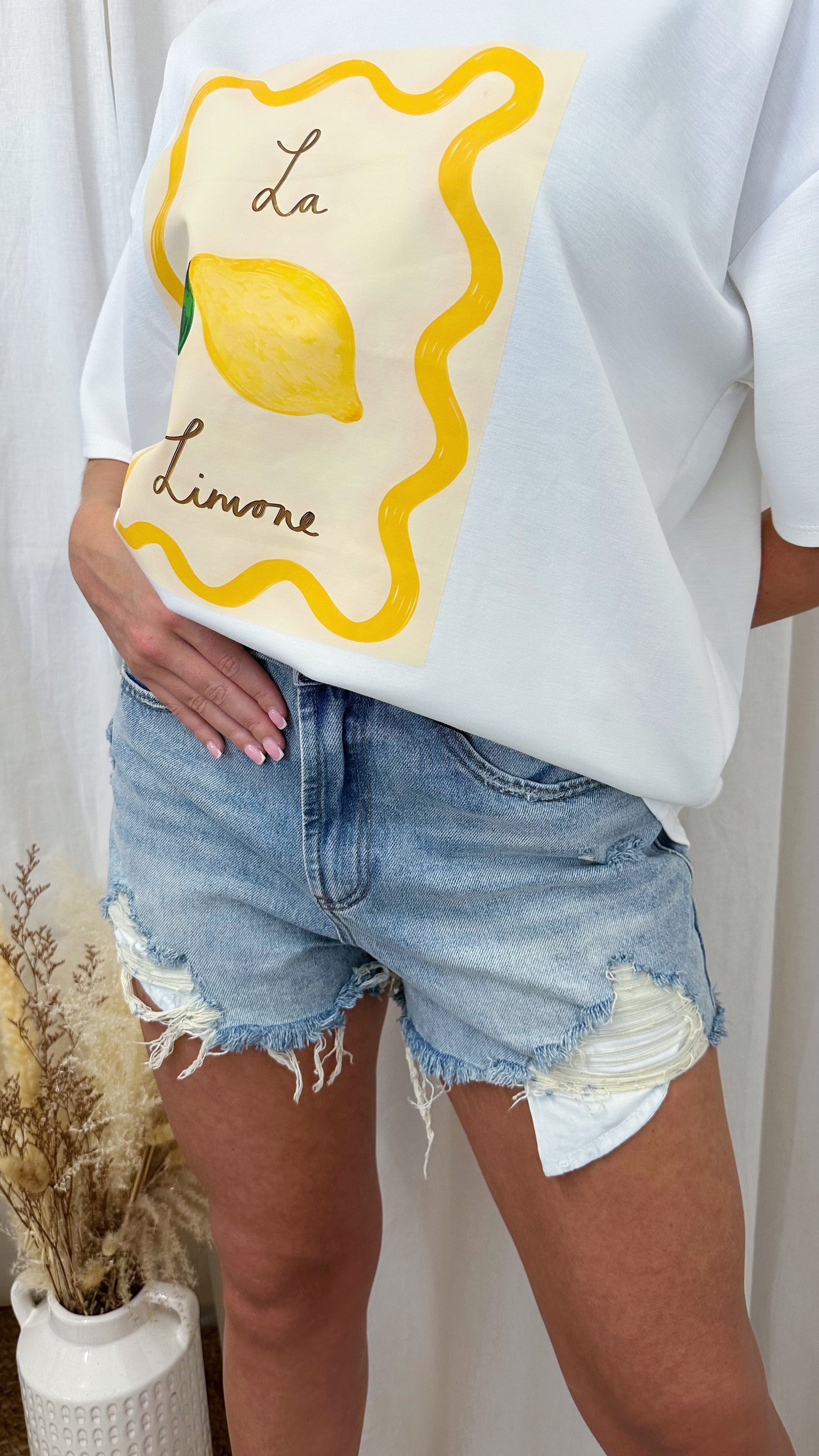 Ripped Denim Shorts - WASHED BLUE