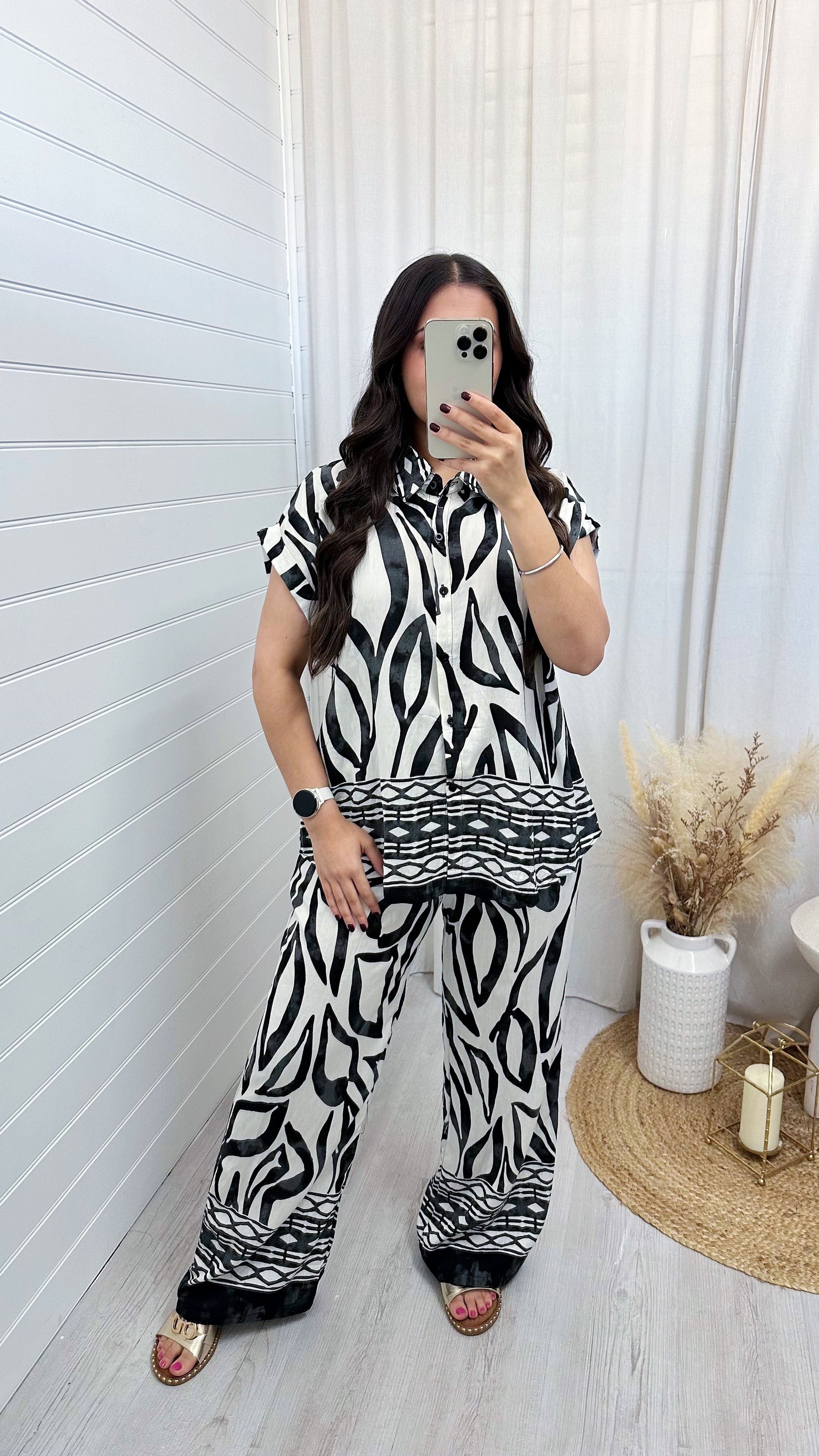 Leaf Print Shirt and Trousers Co-Ord - BLACK