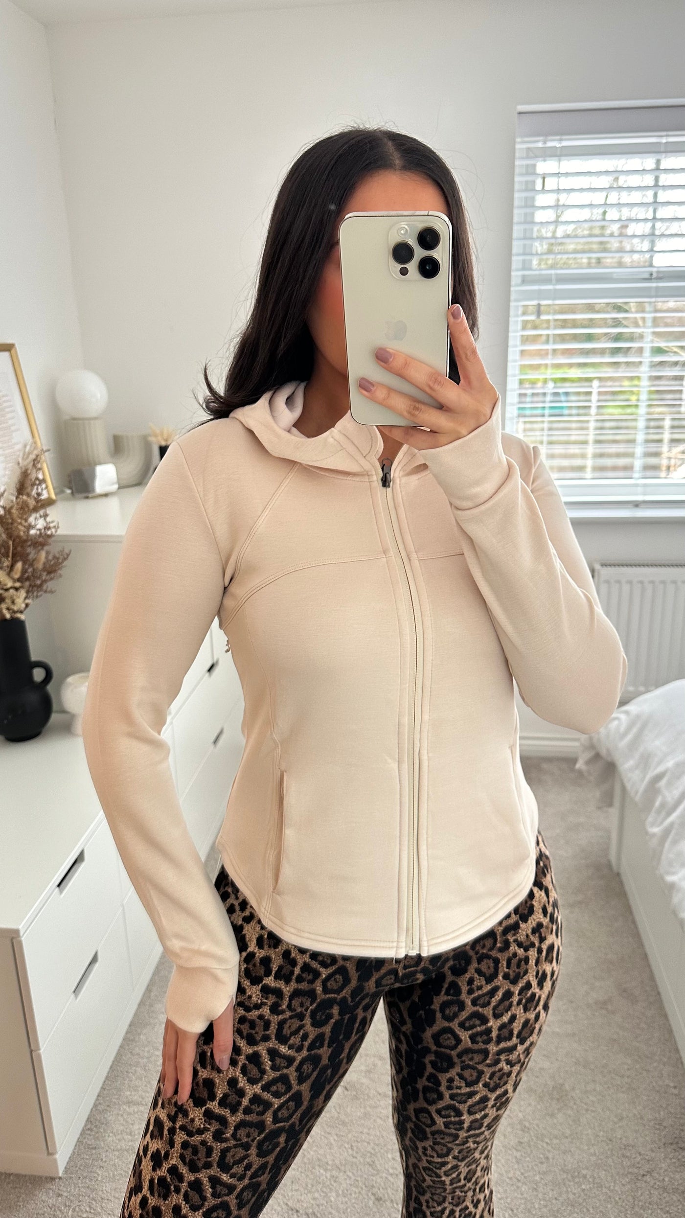 Body Contour Hooded Jacket - BEIGE