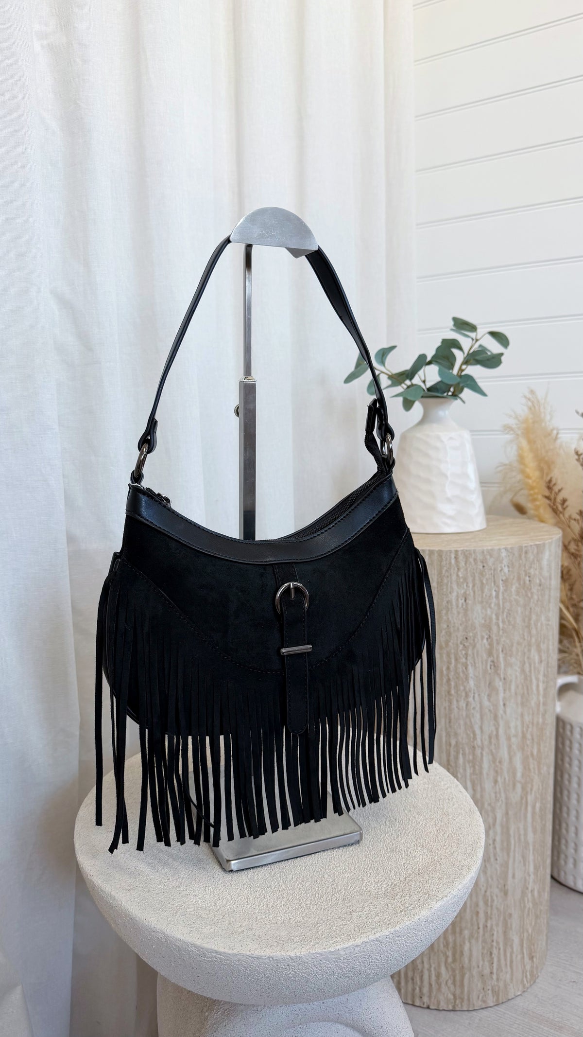 Suede Fringe Shoulder Bag - BLACK