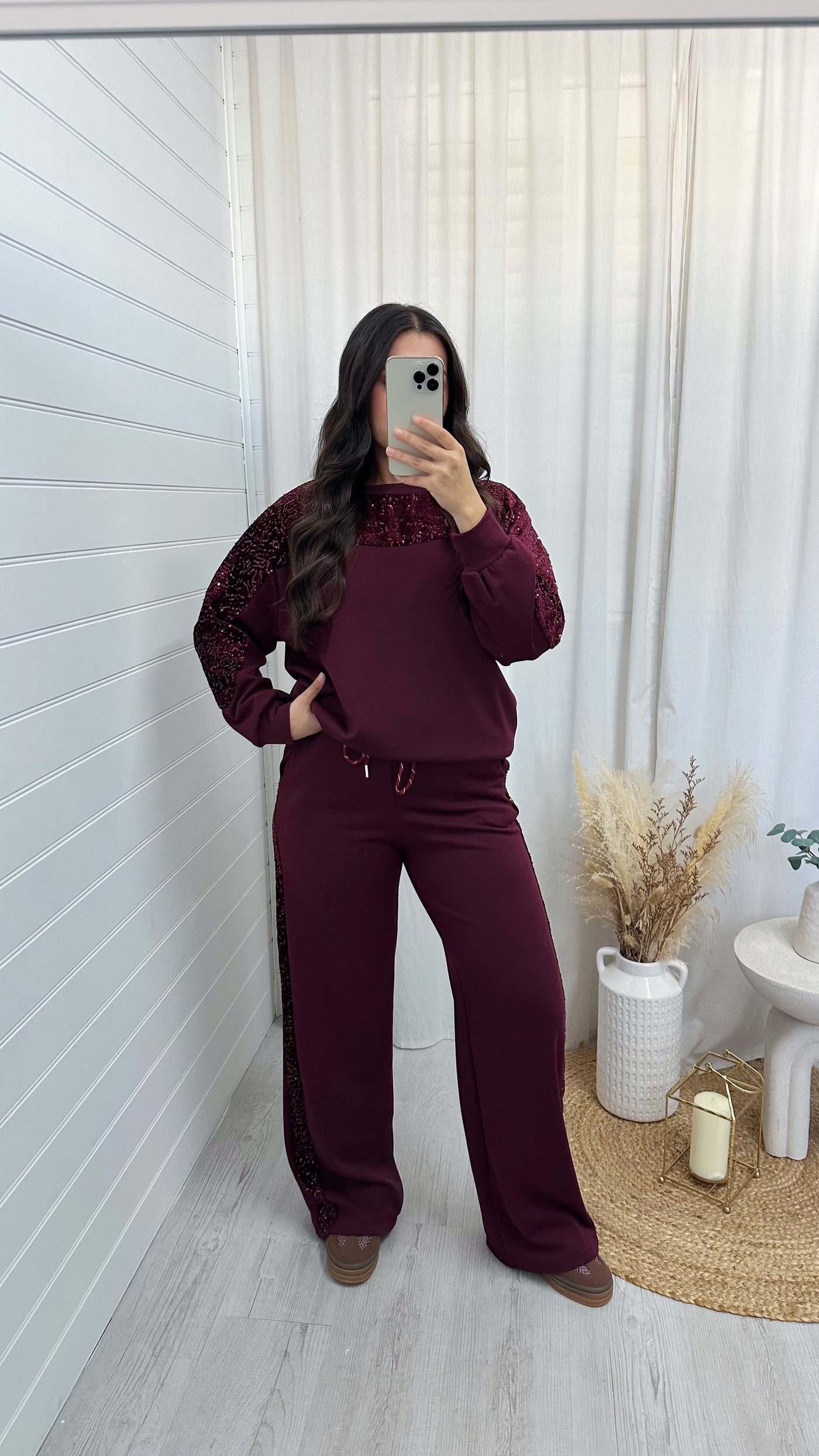 Sequin Sleeve Sweatshirt and Joggers Tracksuit - BURGUNDY