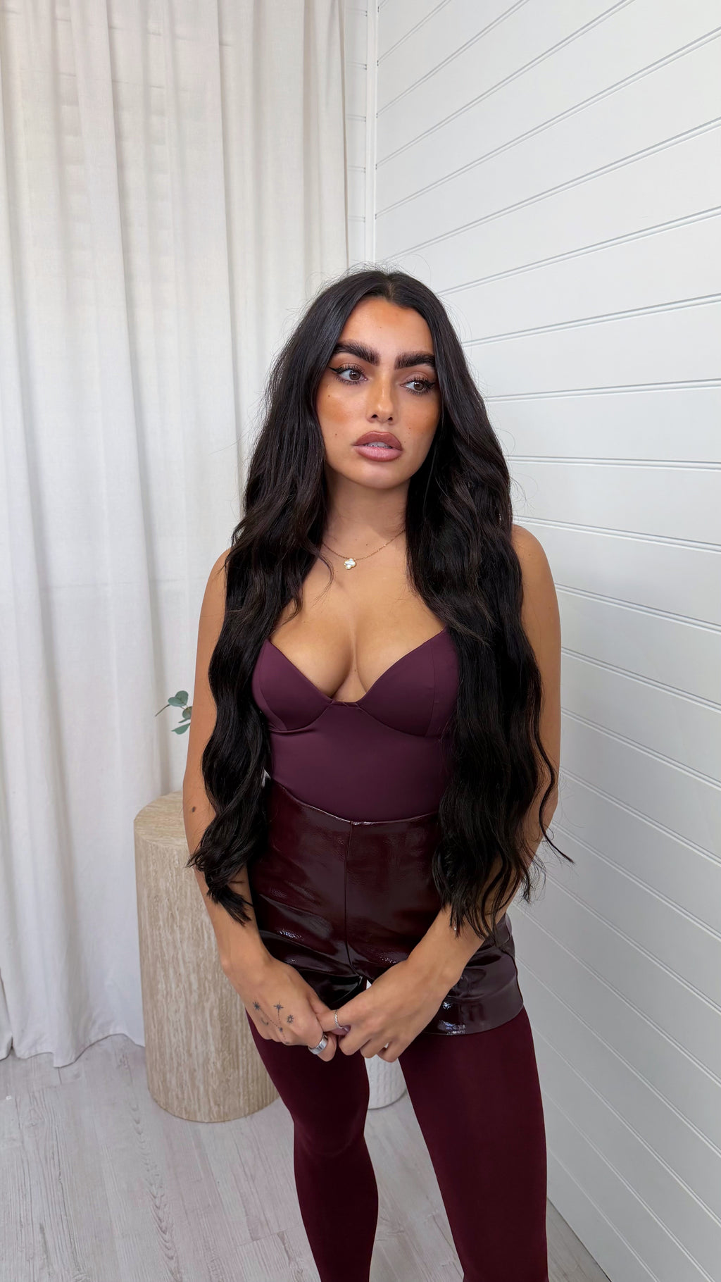 Sculpted Strappy Tank Top - BURGUNDY