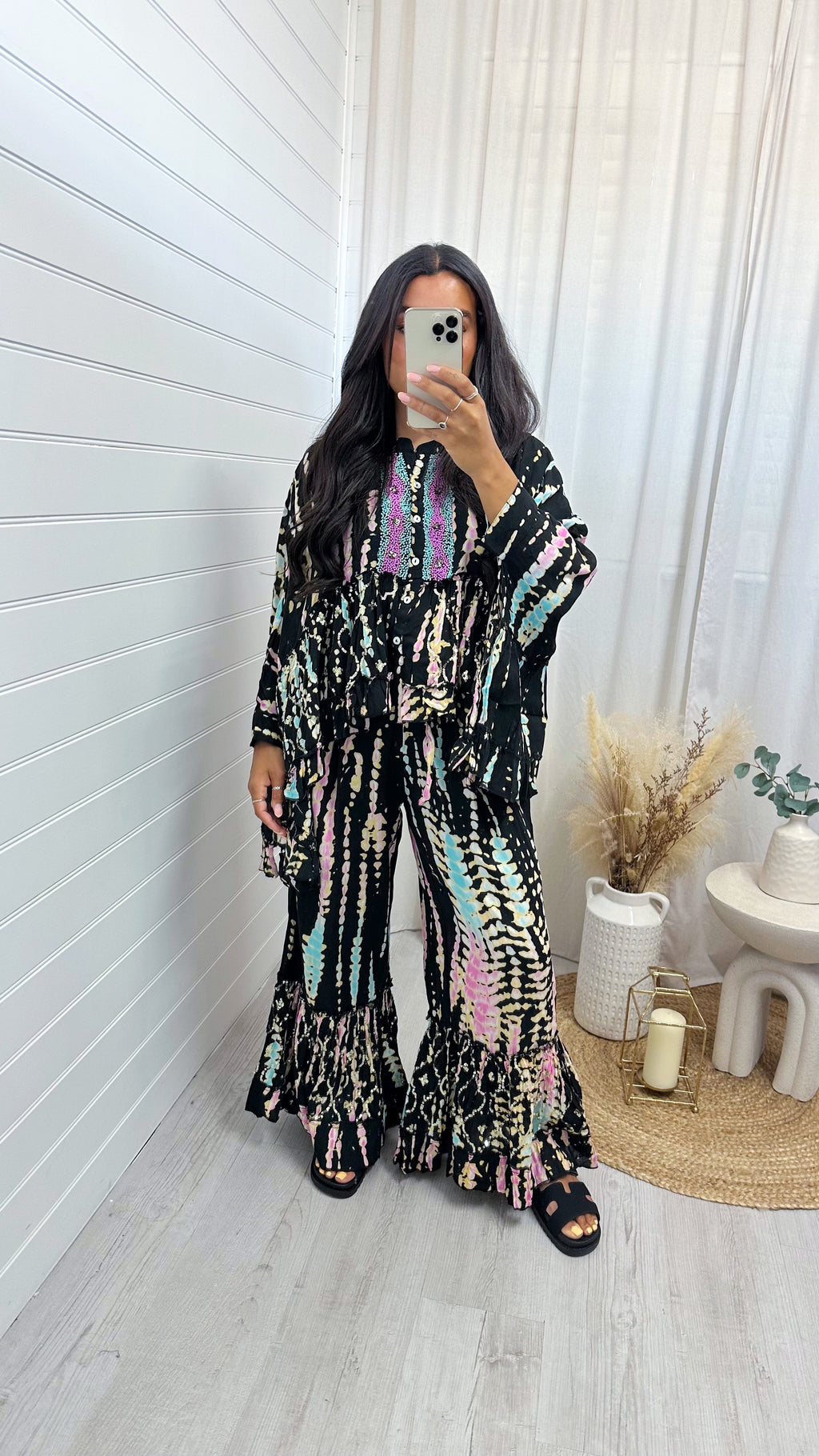 Tie Dye Pleated Sleeve Beaded Co-Ord - BLACK