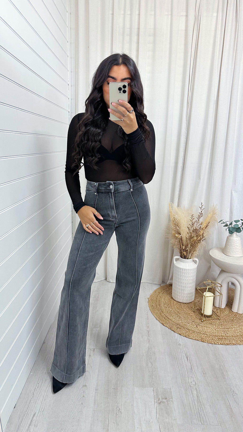 High Waisted Seam Front Flared Jeans - CHARCOAL