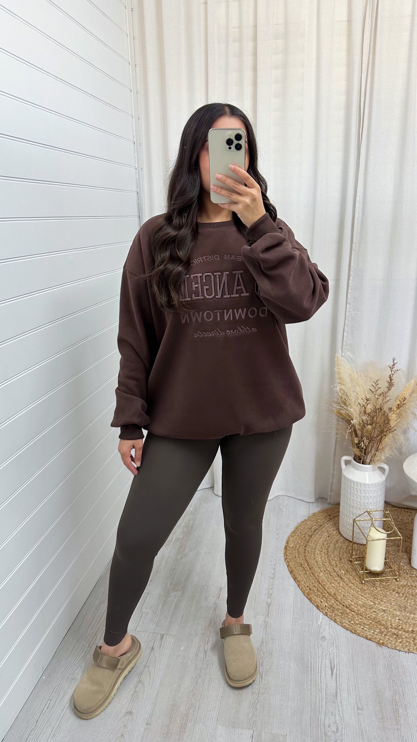 Los Angeles Embroidered Fleece Lined Sweatshirt - BROWN